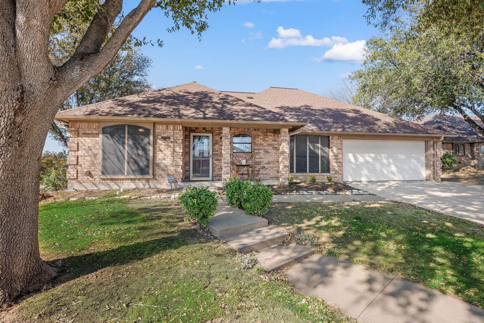 N Park Dr, North Richland Hills, TX 76182