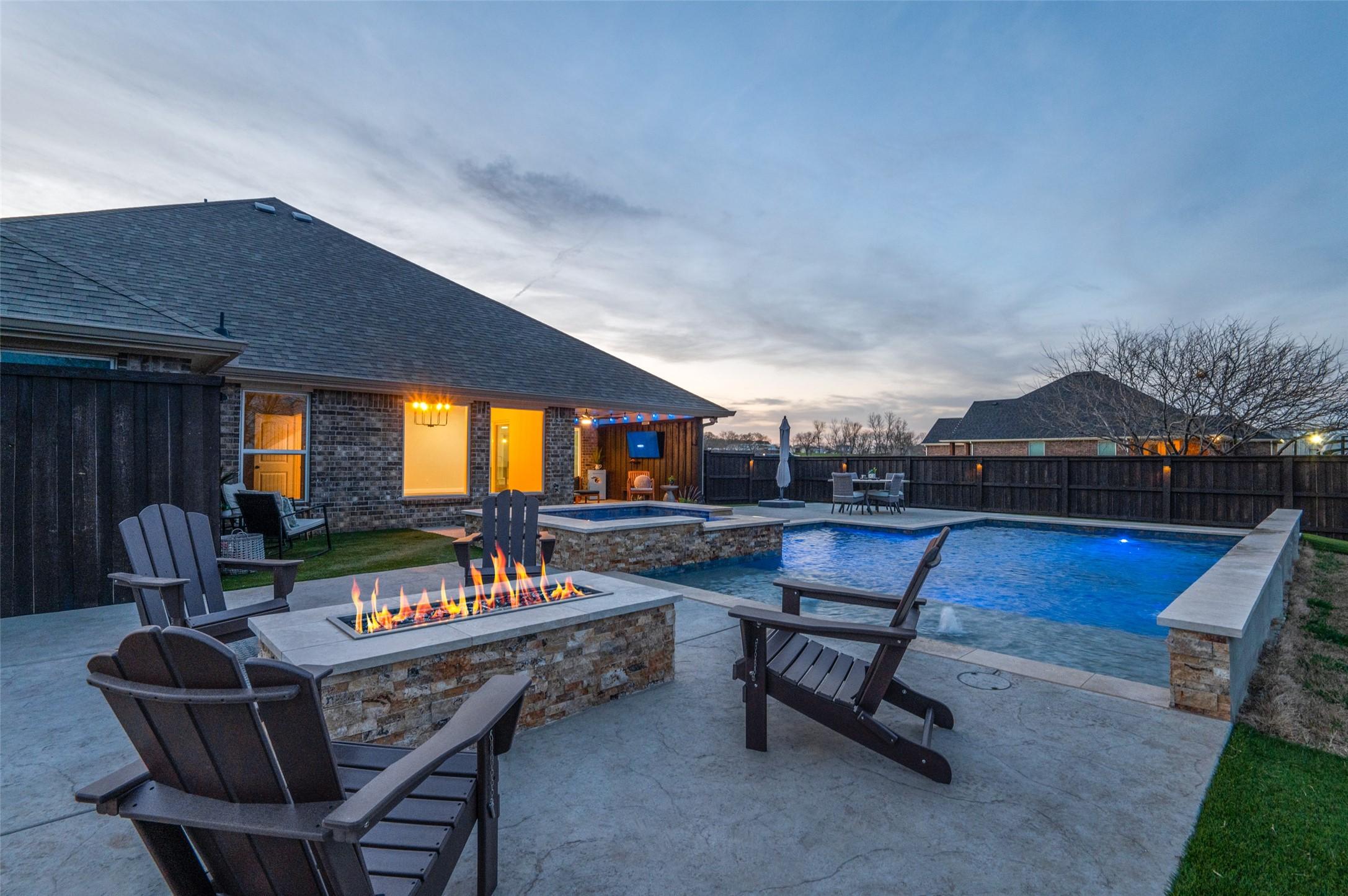 Diamond Dr, Sanger, TX 76266