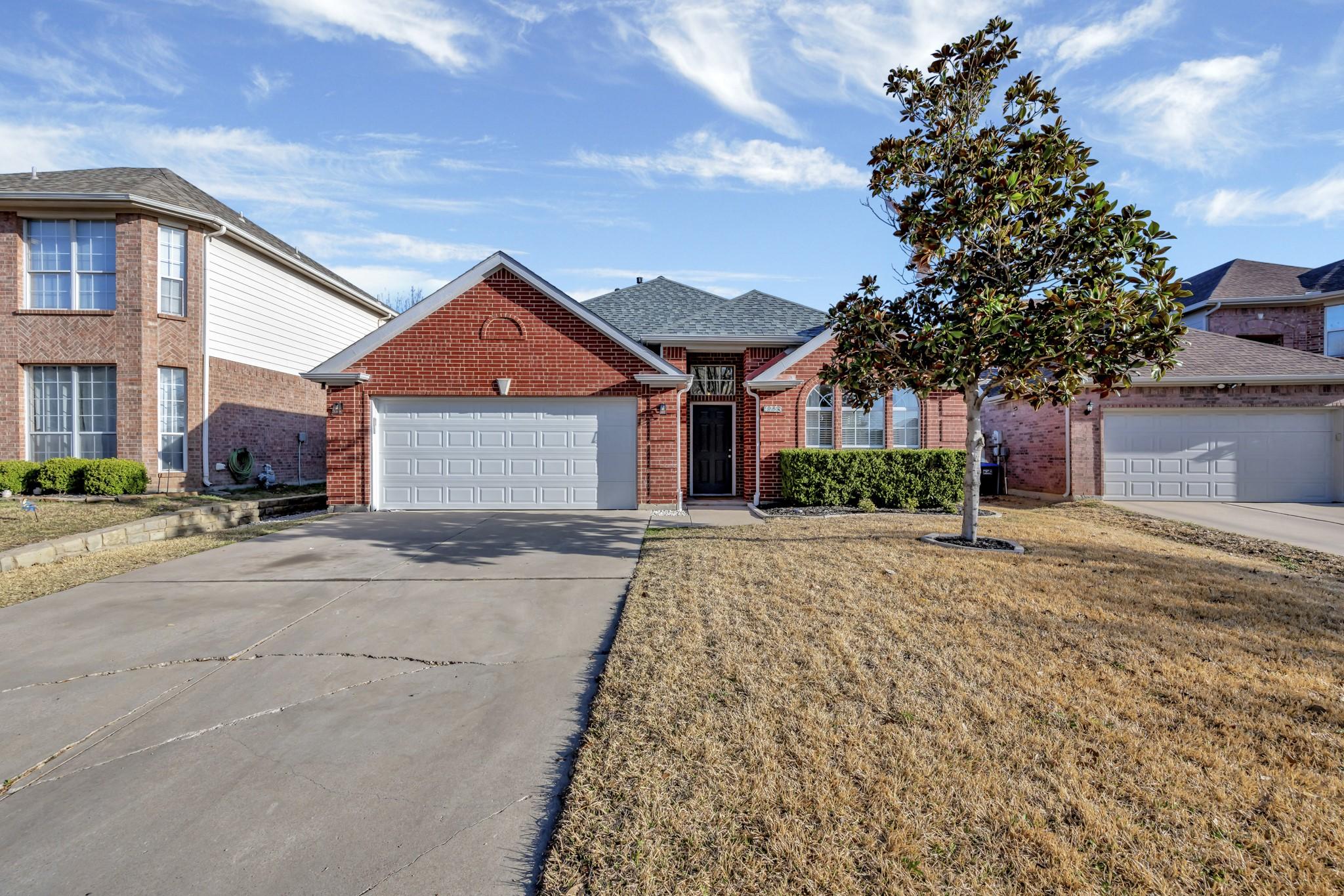 Parkmount Dr, Fort Worth, TX 76137