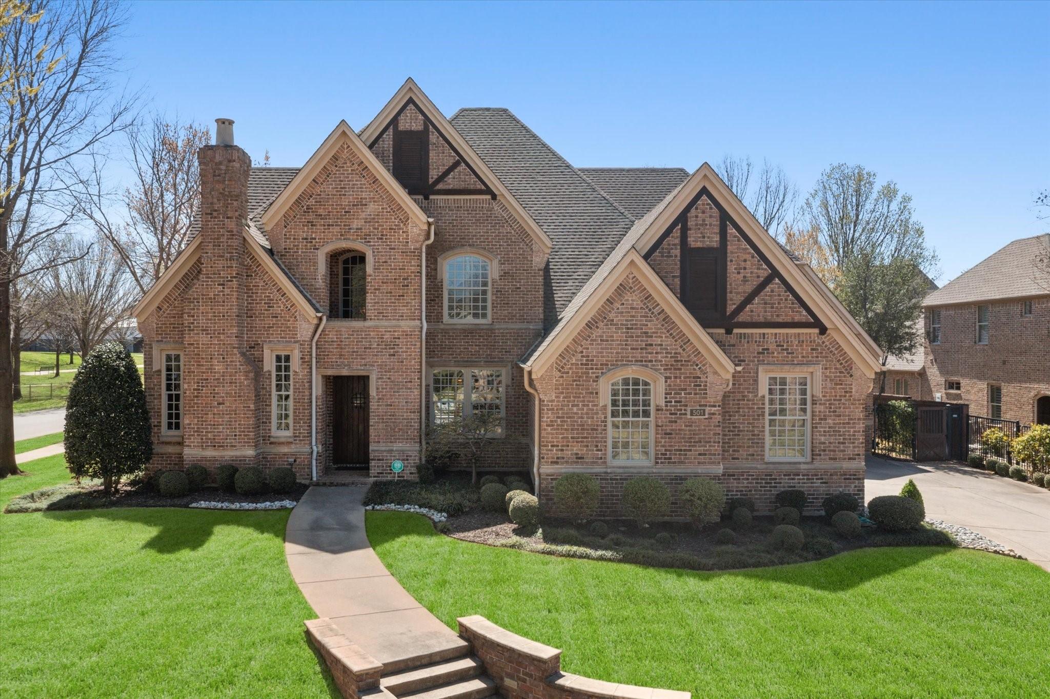 Haverhill Ln, Colleyville, TX 76034