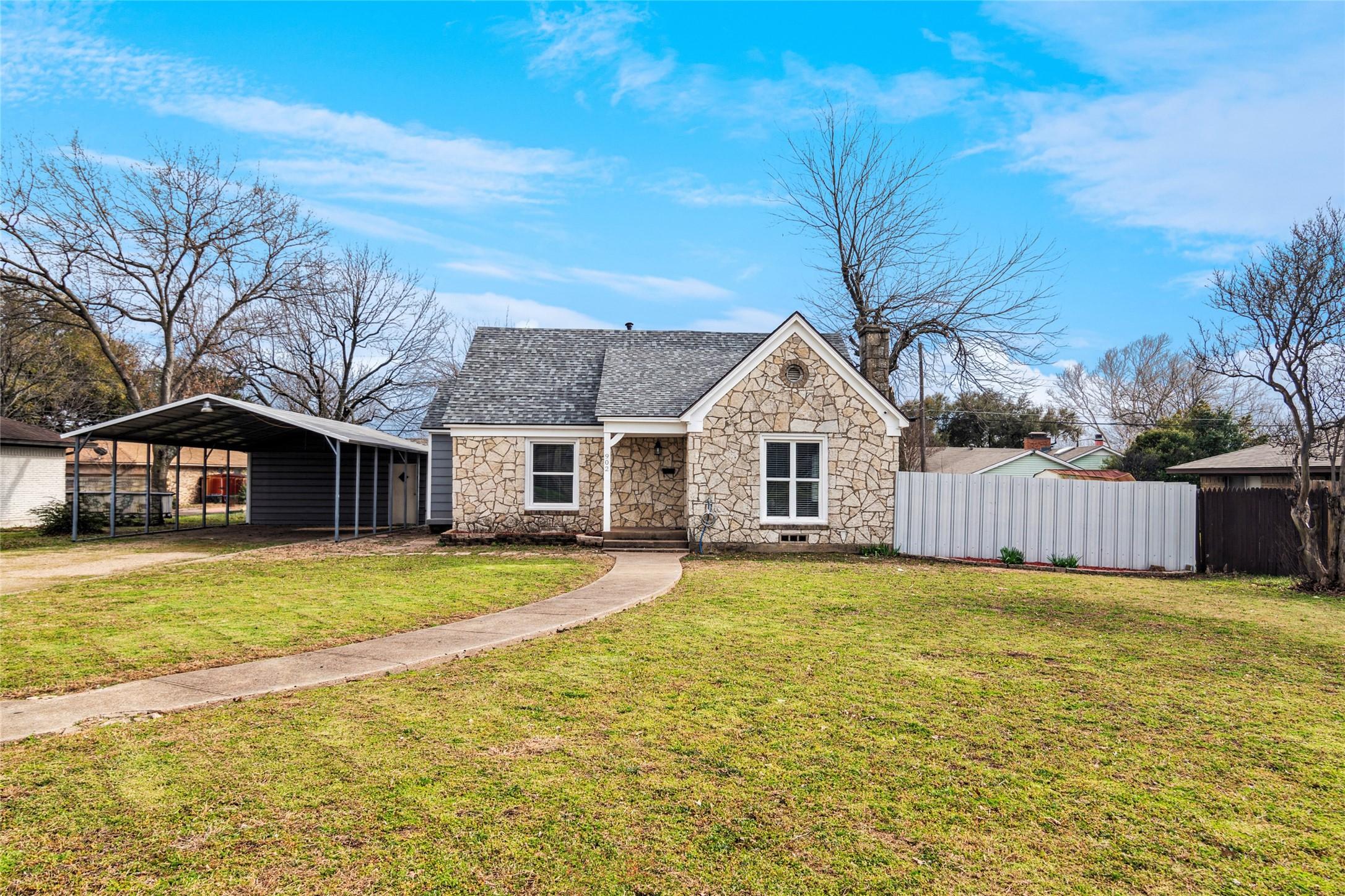 W Pleasant Run Rd, Lancaster, TX 75146