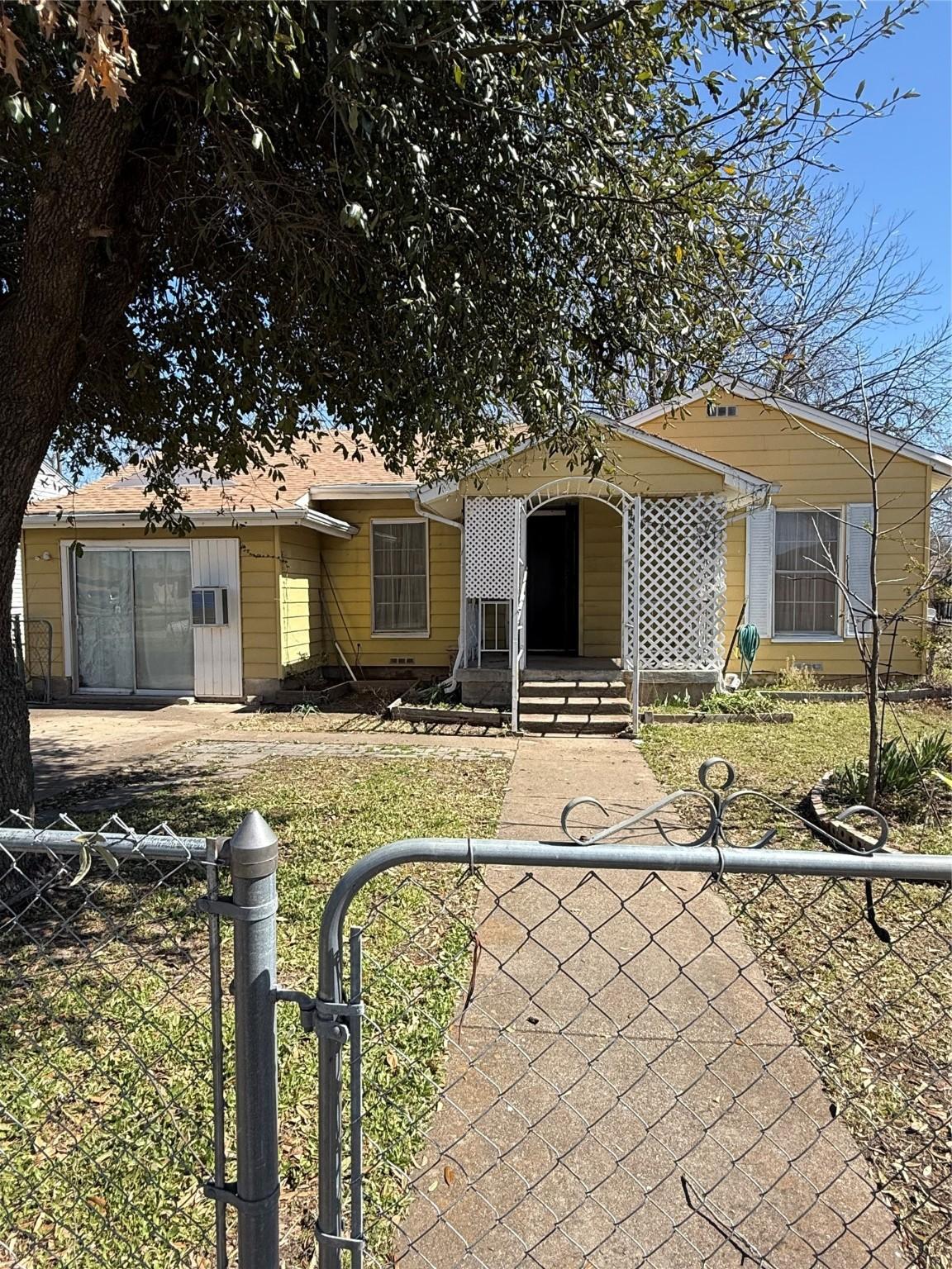 Se 10th St, Grand Prairie, TX 75051