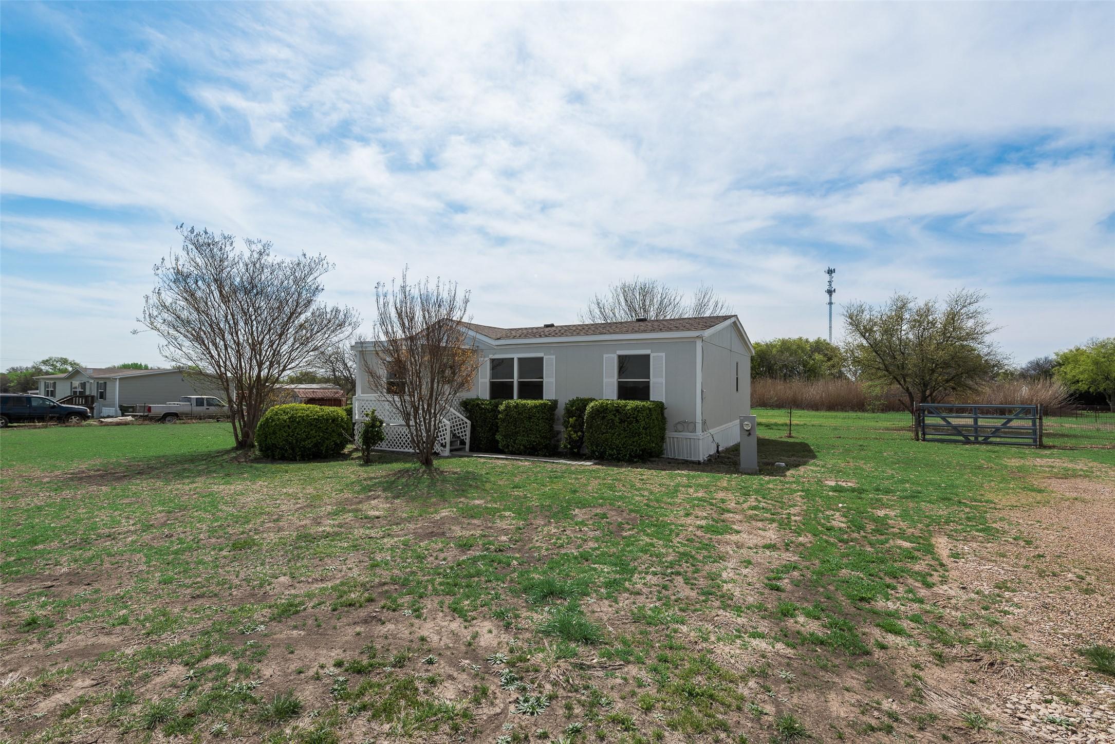 W Sterrett Rd, Waxahachie, TX 75167