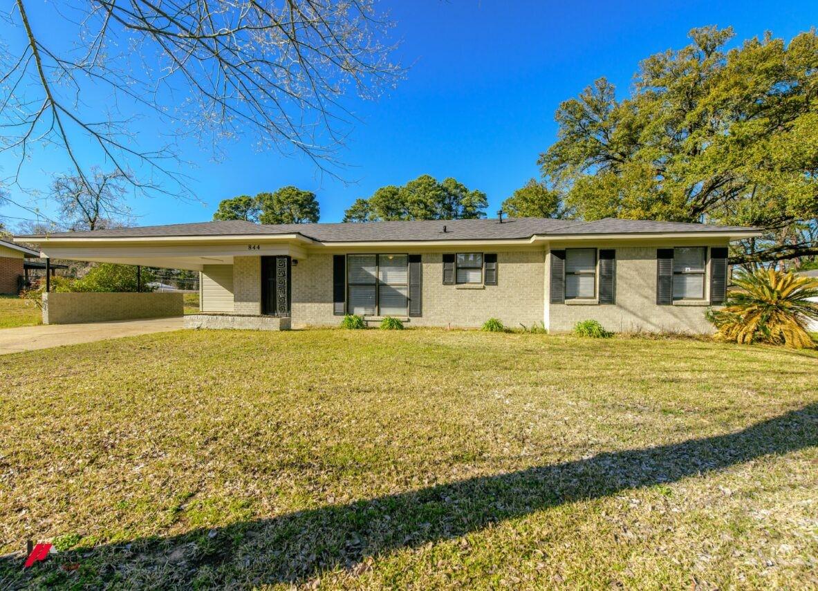 Francais Dr, Shreveport, LA 71118