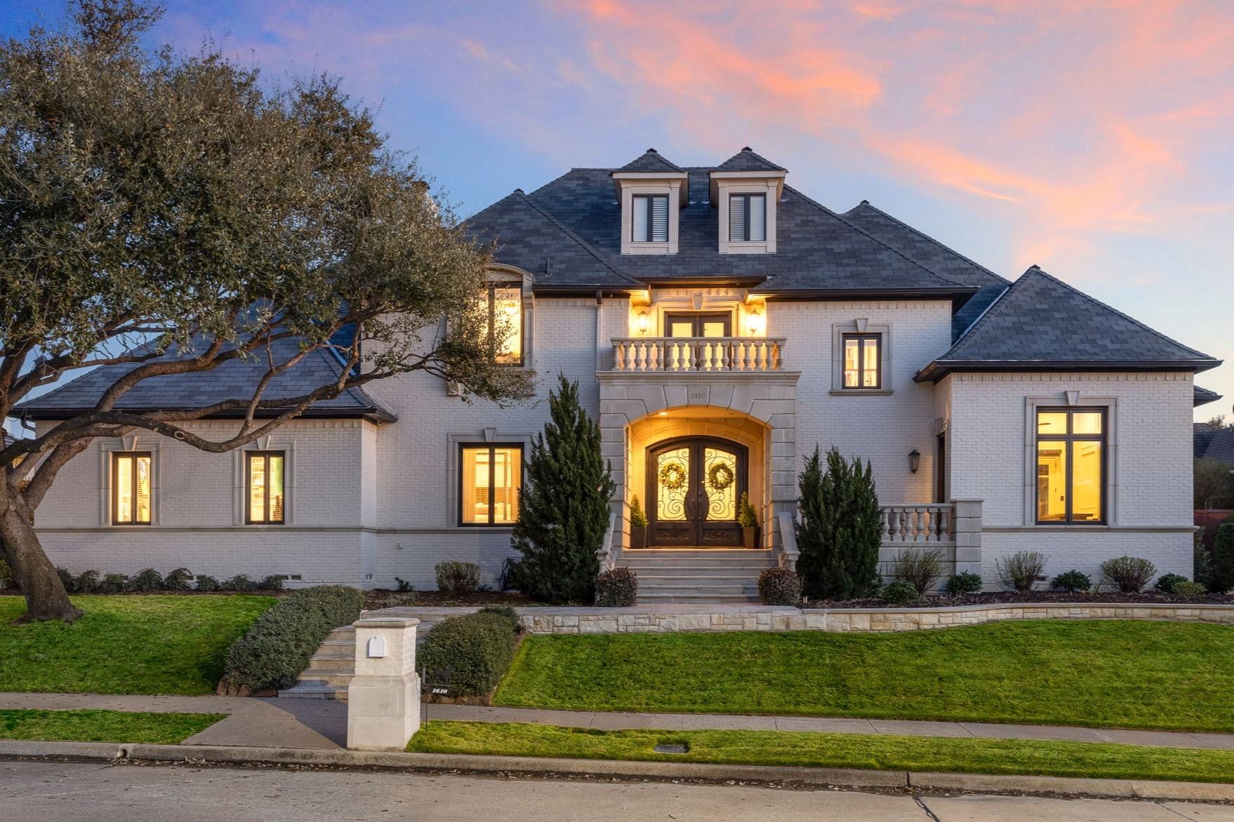 Dowling Dr, Irving, TX 75038