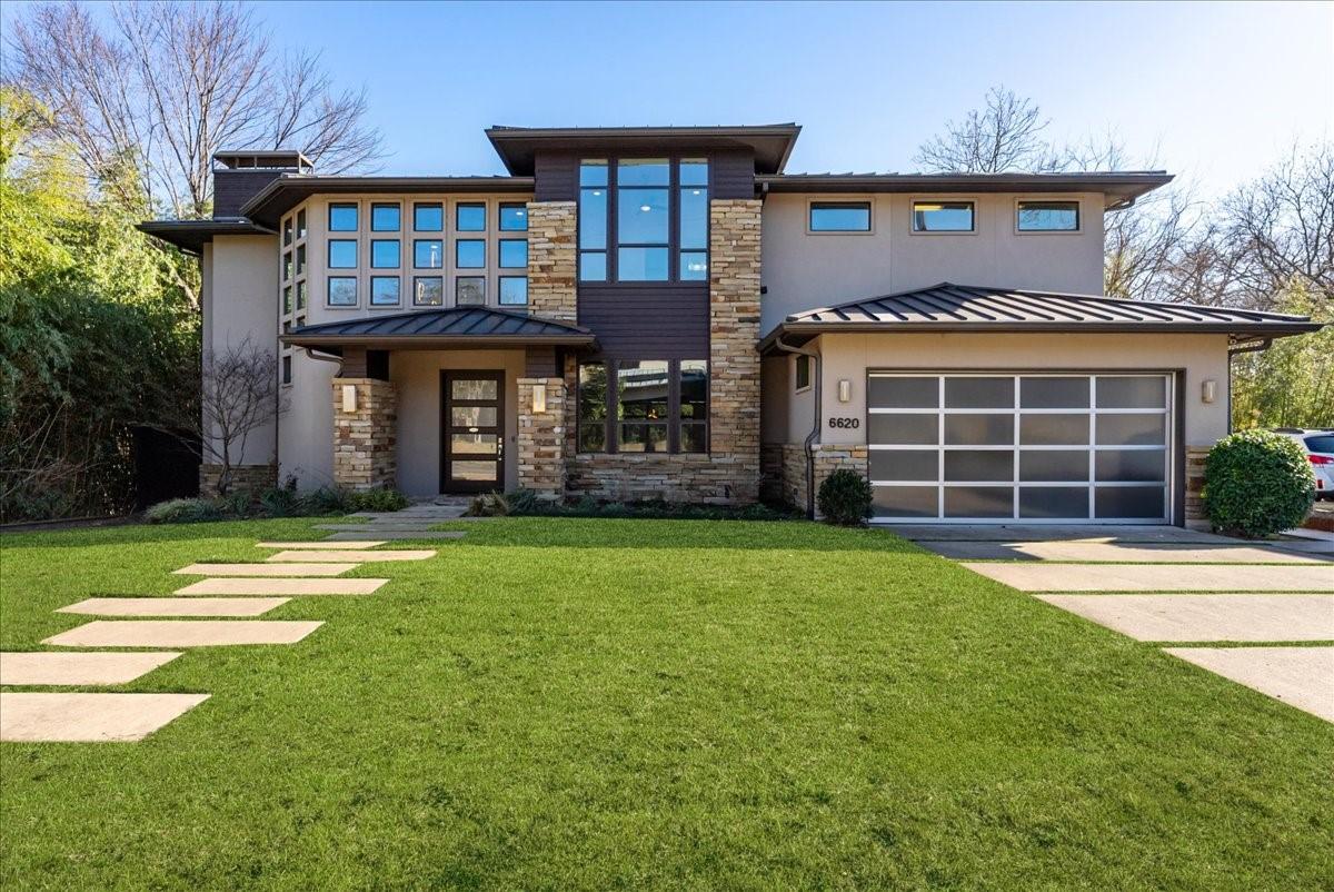 Lake Circle Dr, Dallas, TX 75214