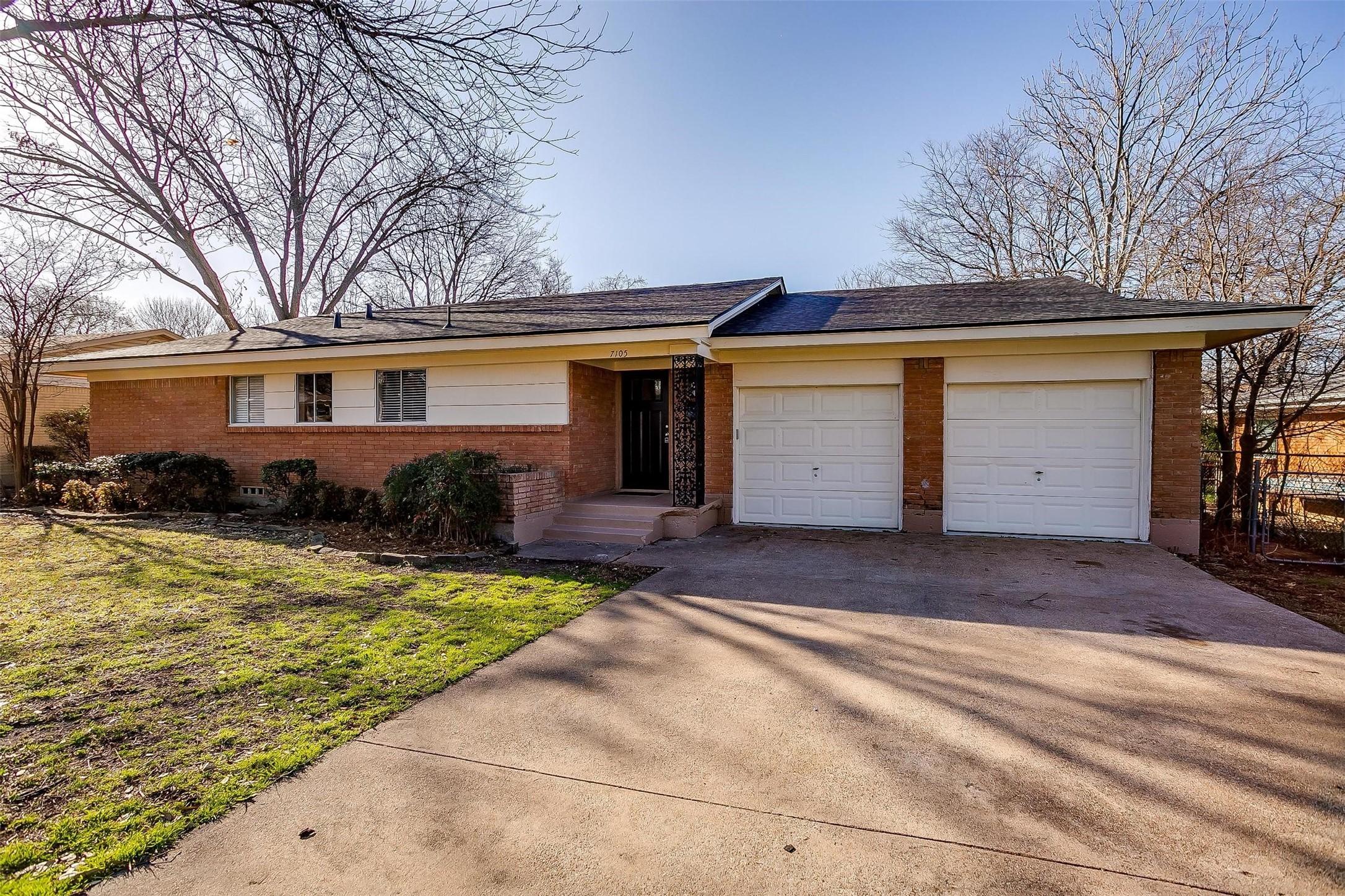 Overhill Rd, Fort Worth, TX 76116
