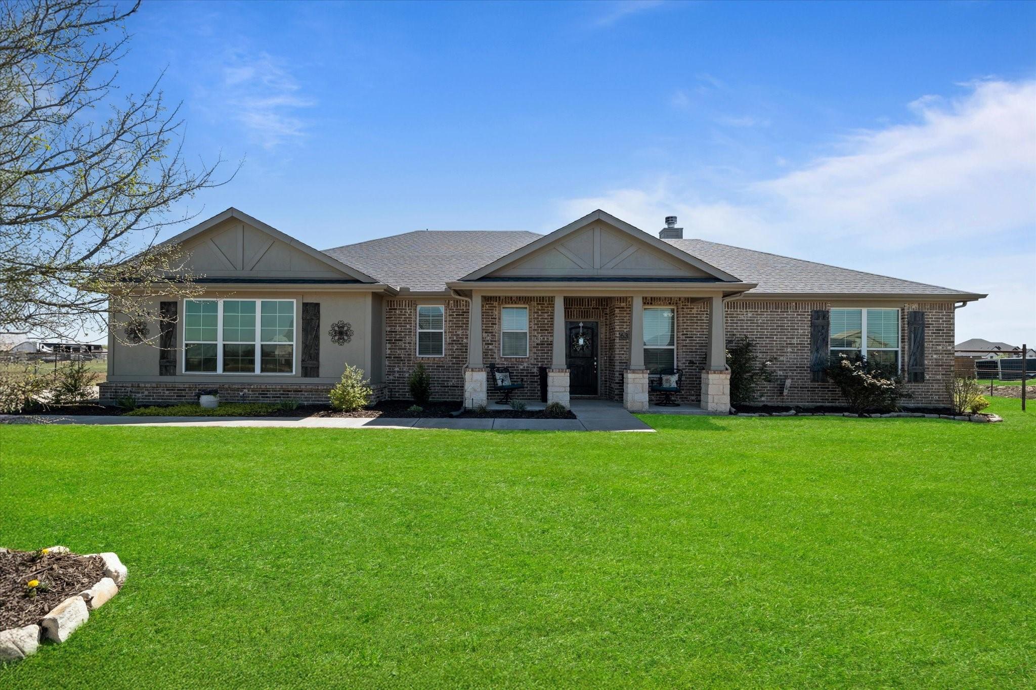 Brookcrest St, Godley, TX 76044