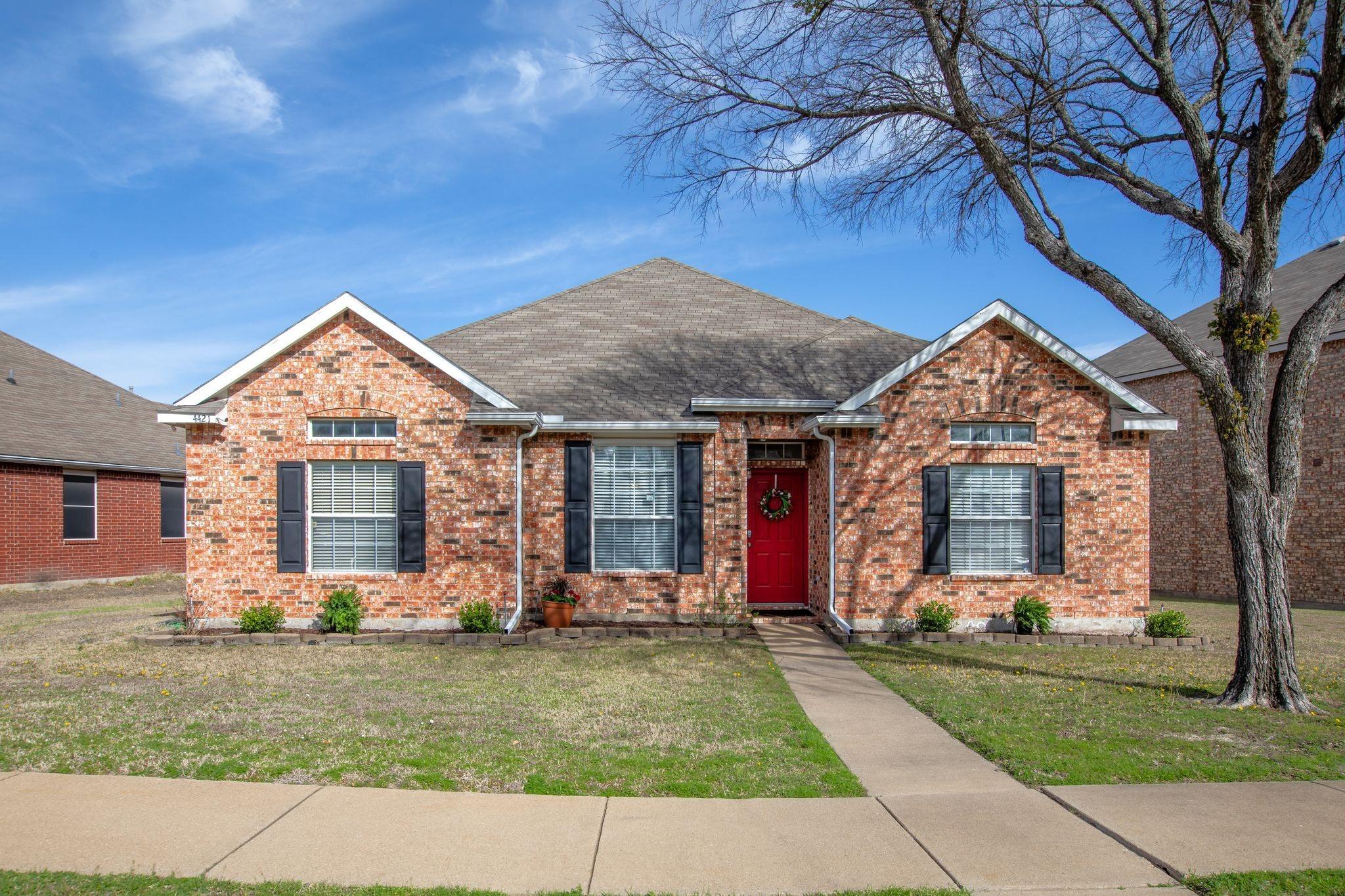 Stirling Dr, Garland, TX 75043