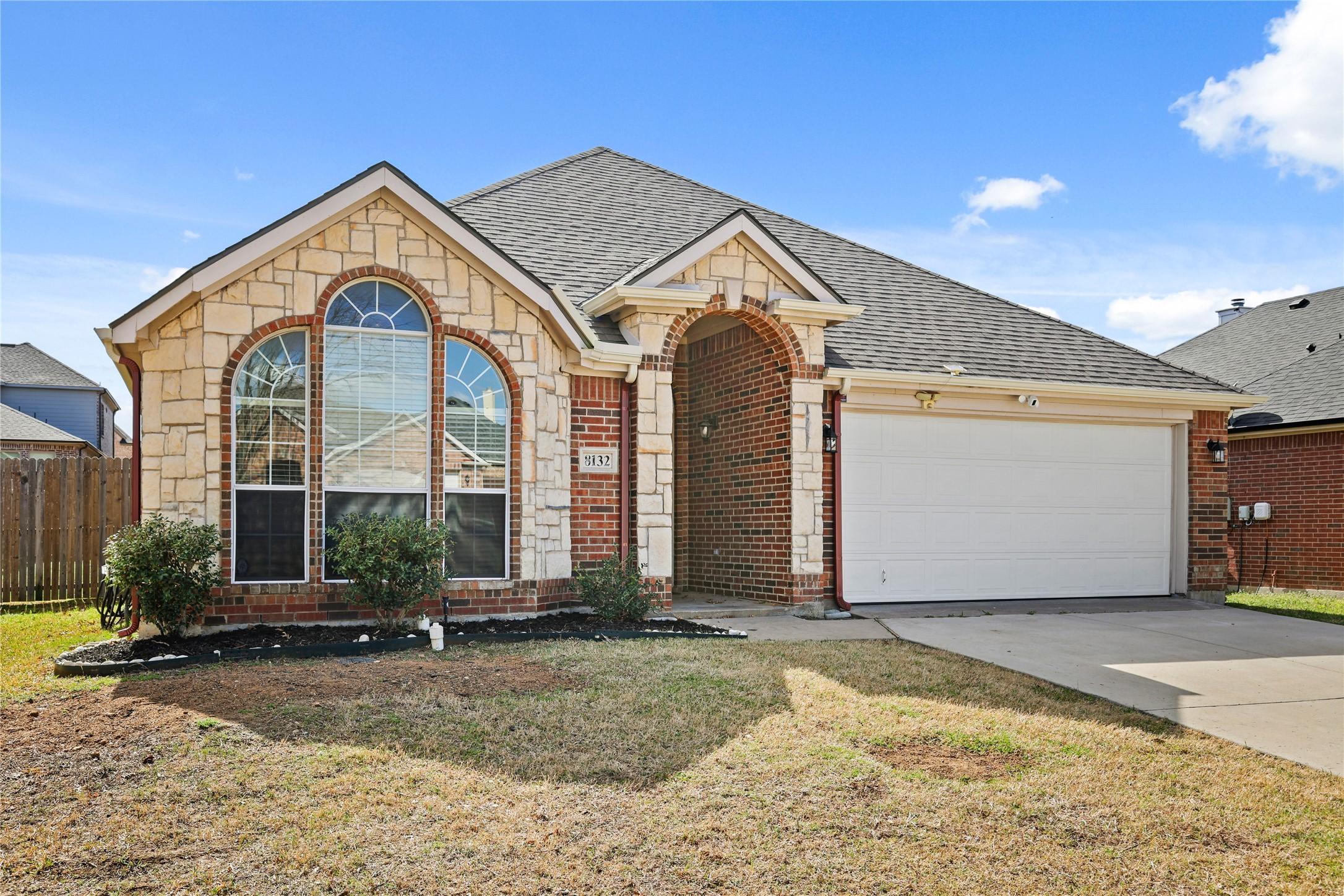 La Frontera Trl, Arlington, TX 76002