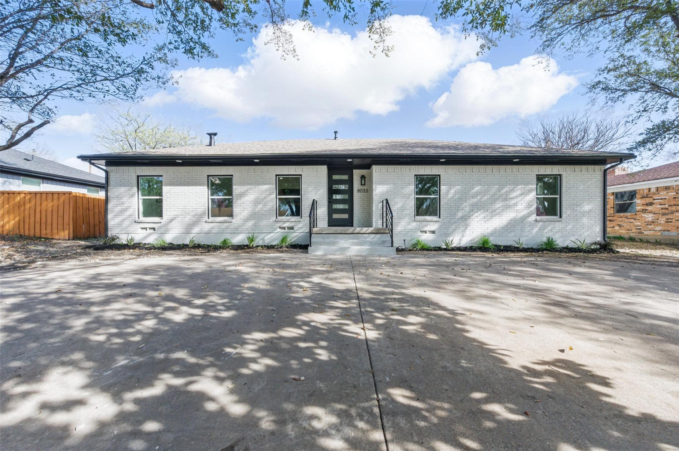 Greenhollow Ln, Dallas, TX 75240