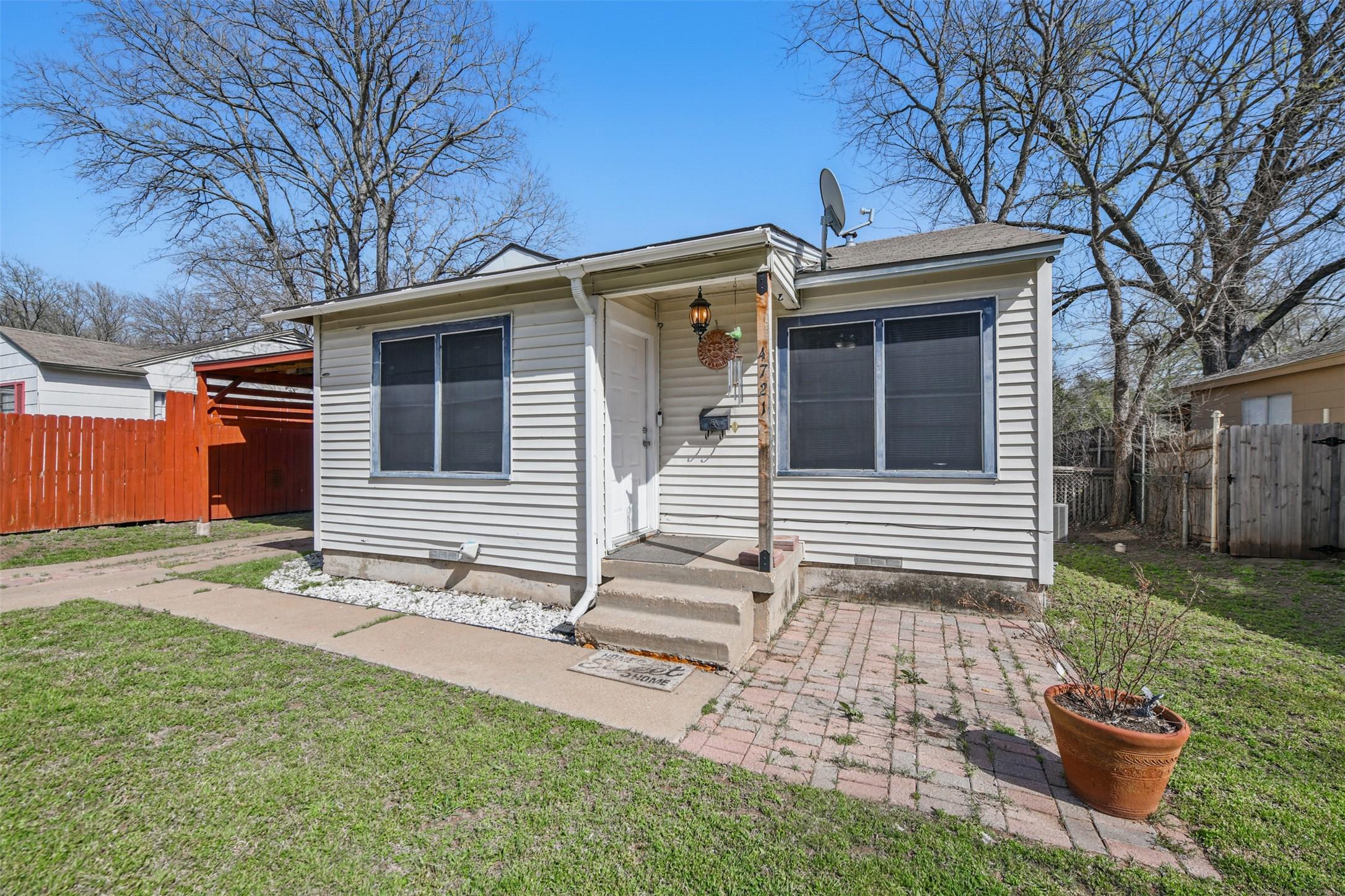 Dilworth Ct, Fort Worth, TX 76116