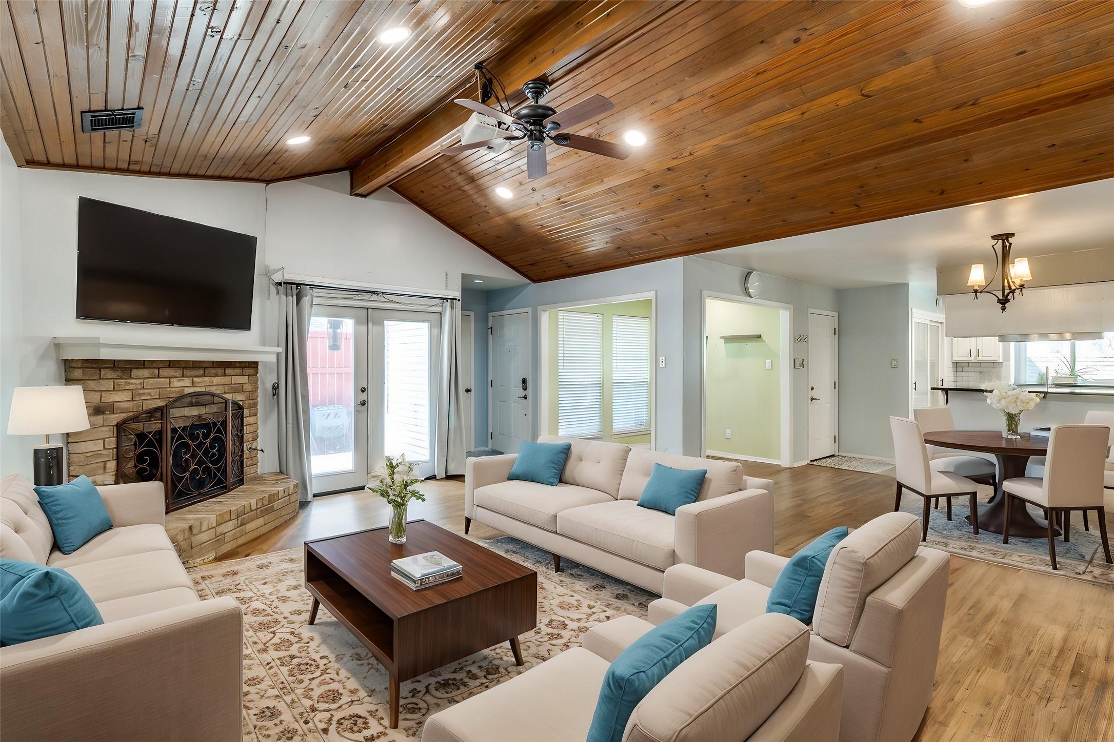 Penrose Ave, Dallas, TX 75206