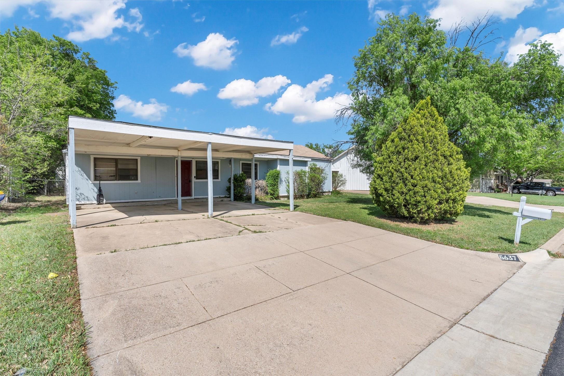 Bonnie Dr, Watauga, TX 76148