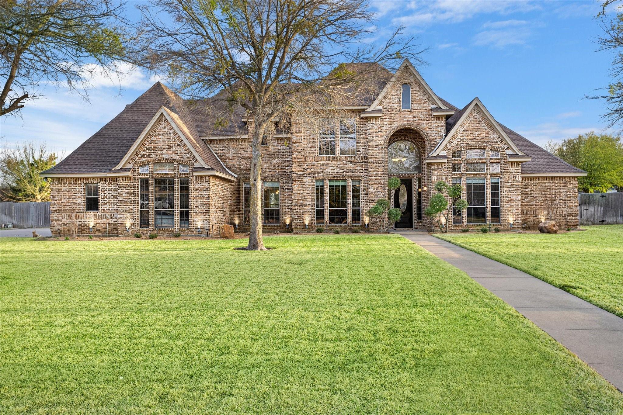 Glenloch Dr, Red Oak, TX 75154