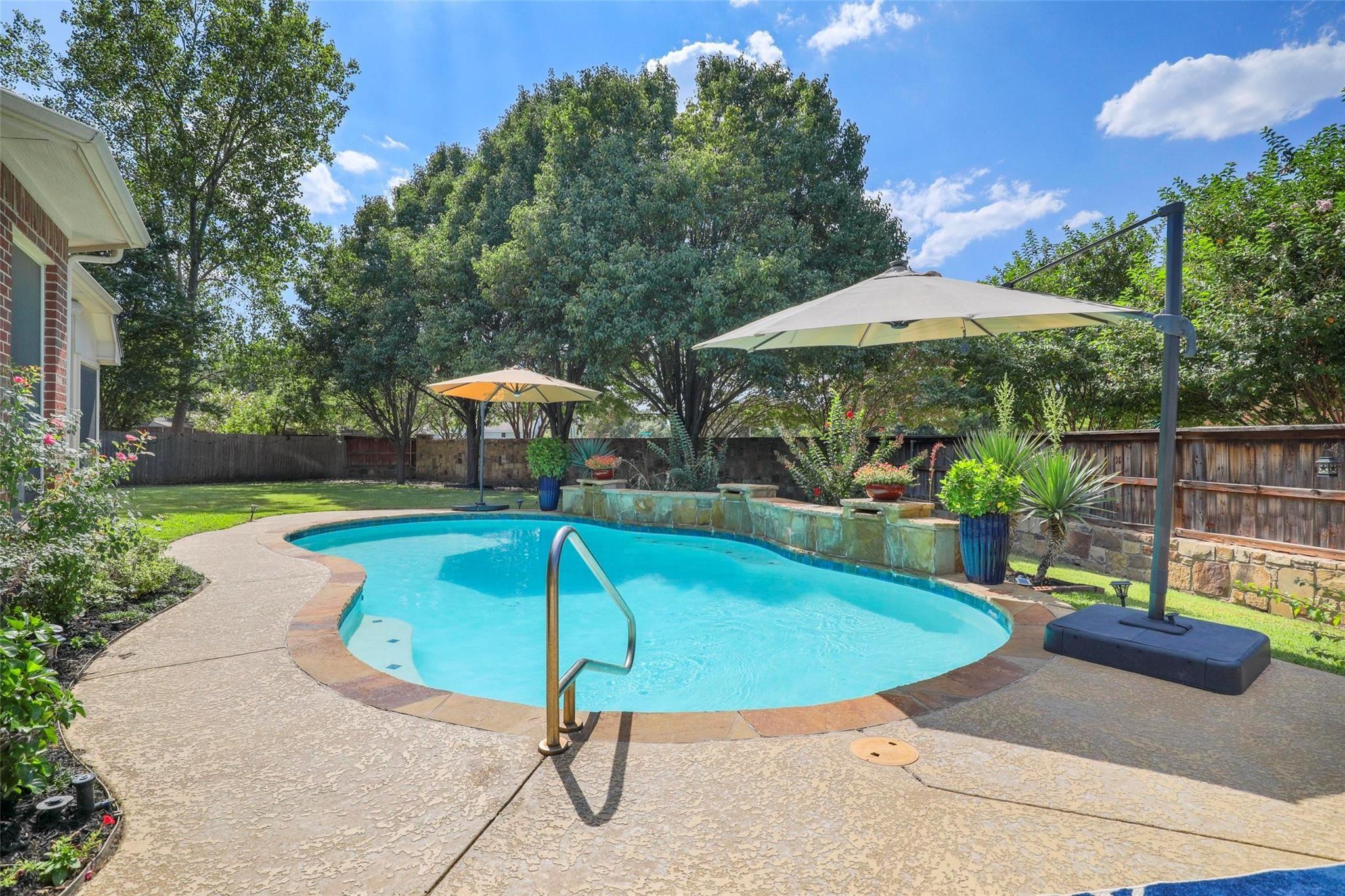 High Country Dr, Fort Worth, TX 76132
