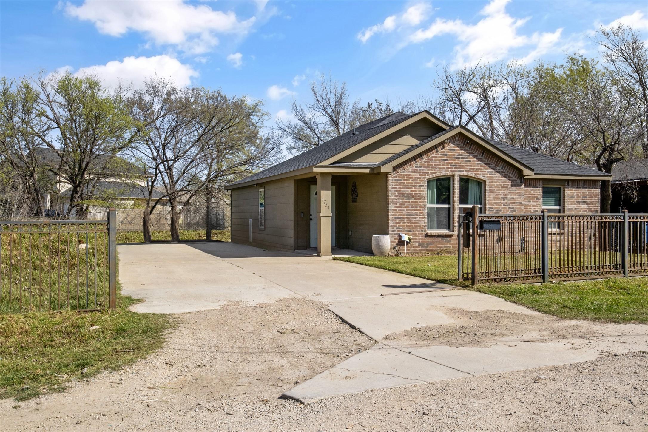 Morris St, Dallas, TX 75212