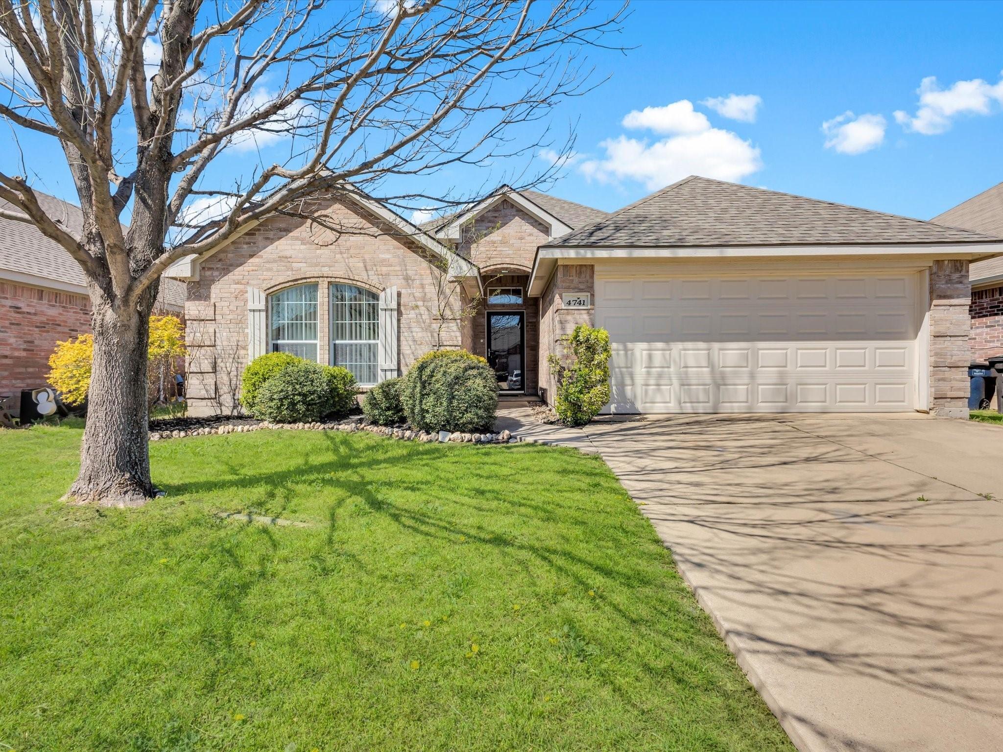 Homelands Way, Fort Worth, TX 76135