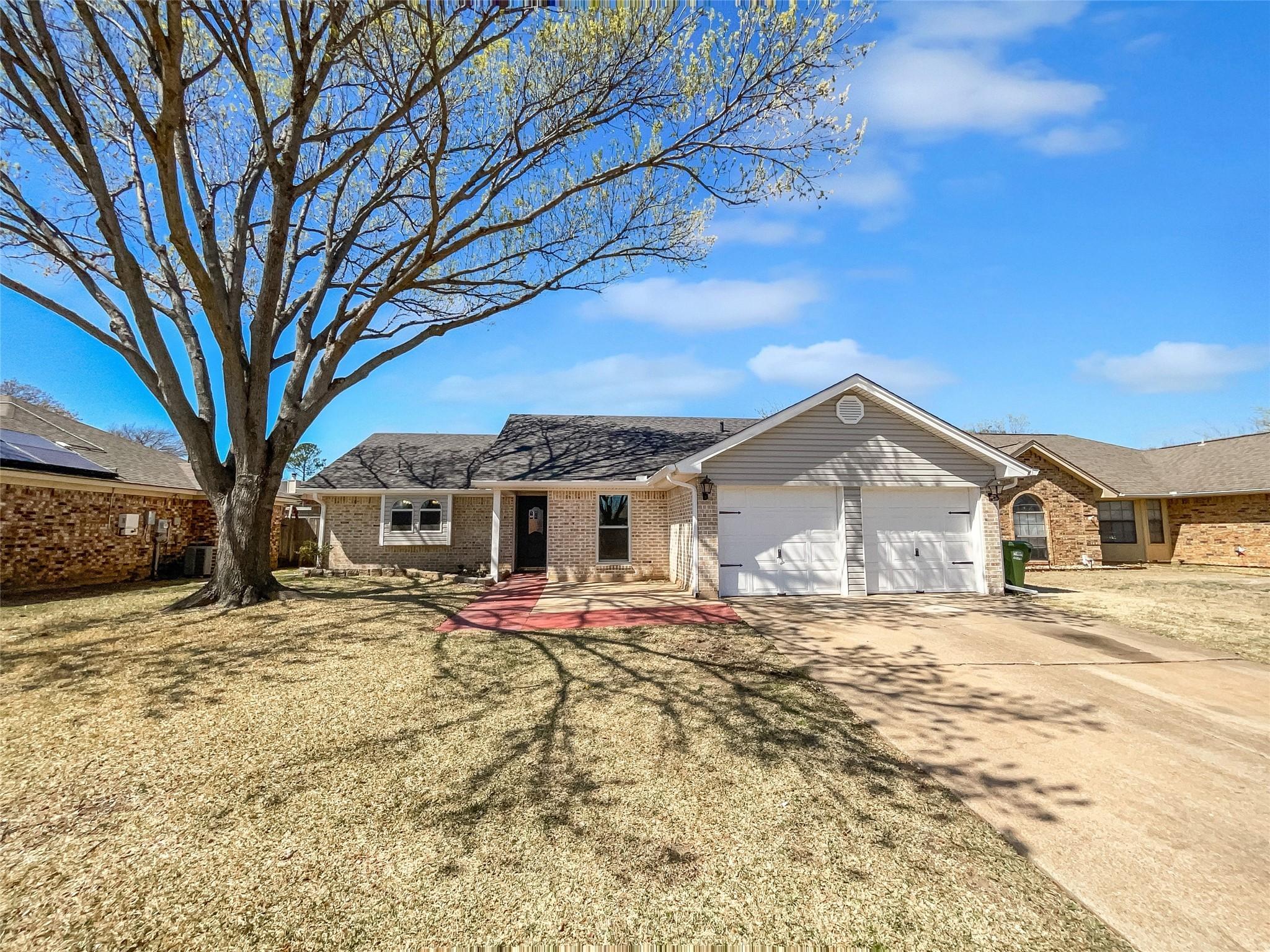 Berrybrook Dr, Watauga, TX 76148