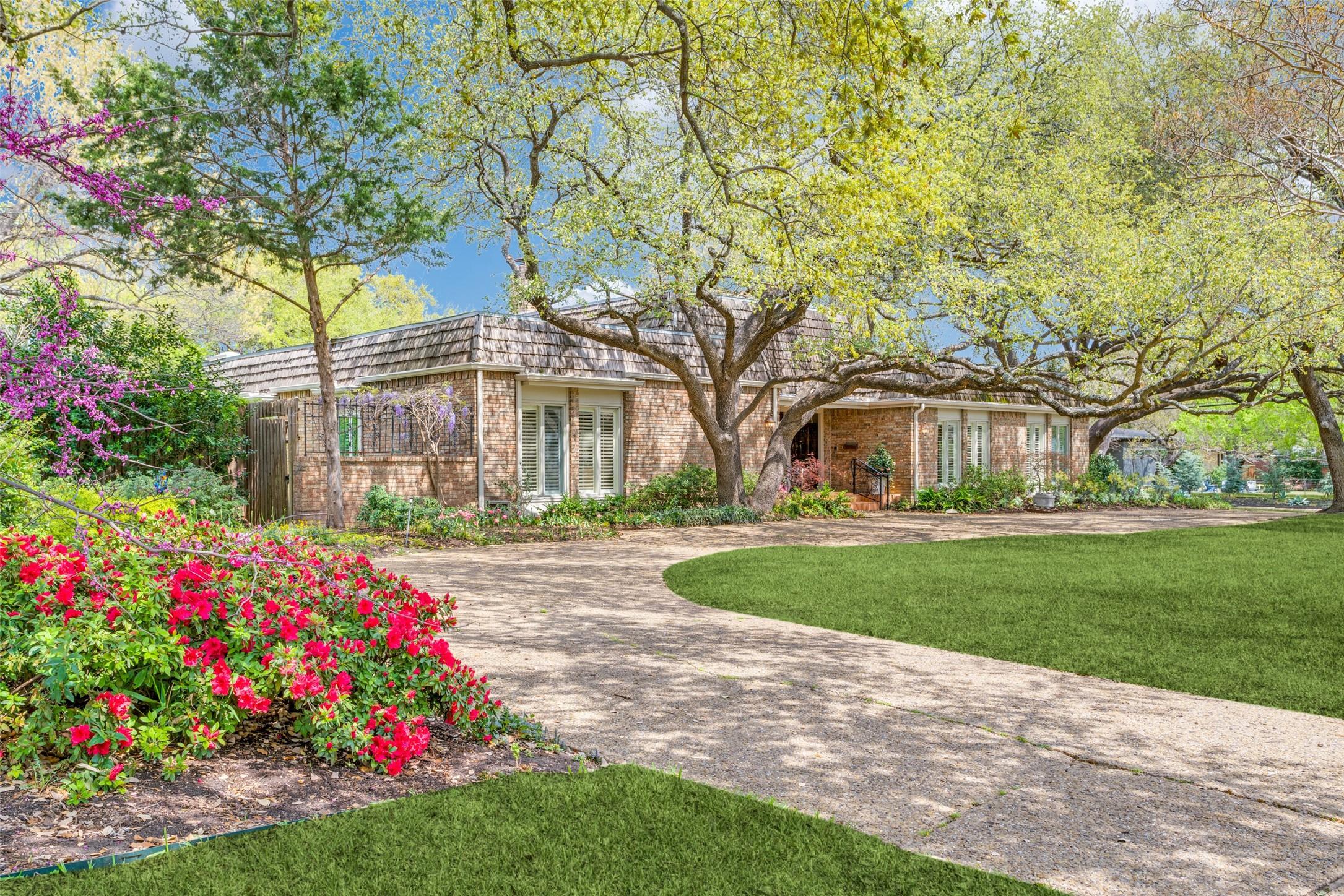 Melissa Ln, Dallas, TX 75229