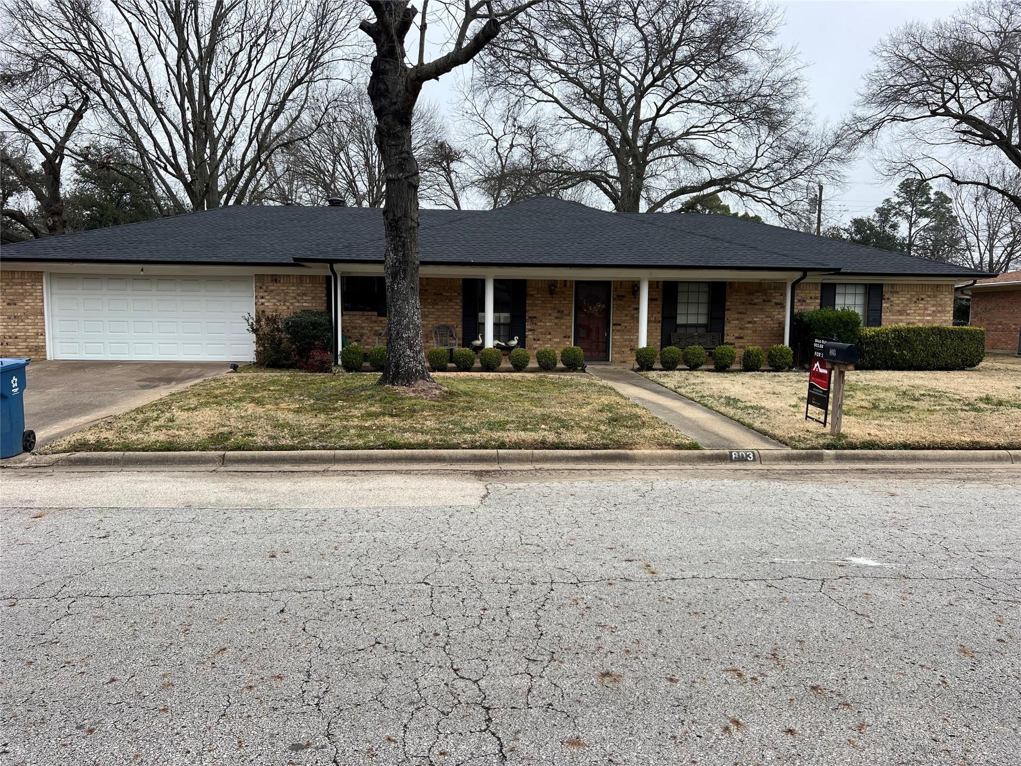 Shelby Ln, Athens, TX 75751