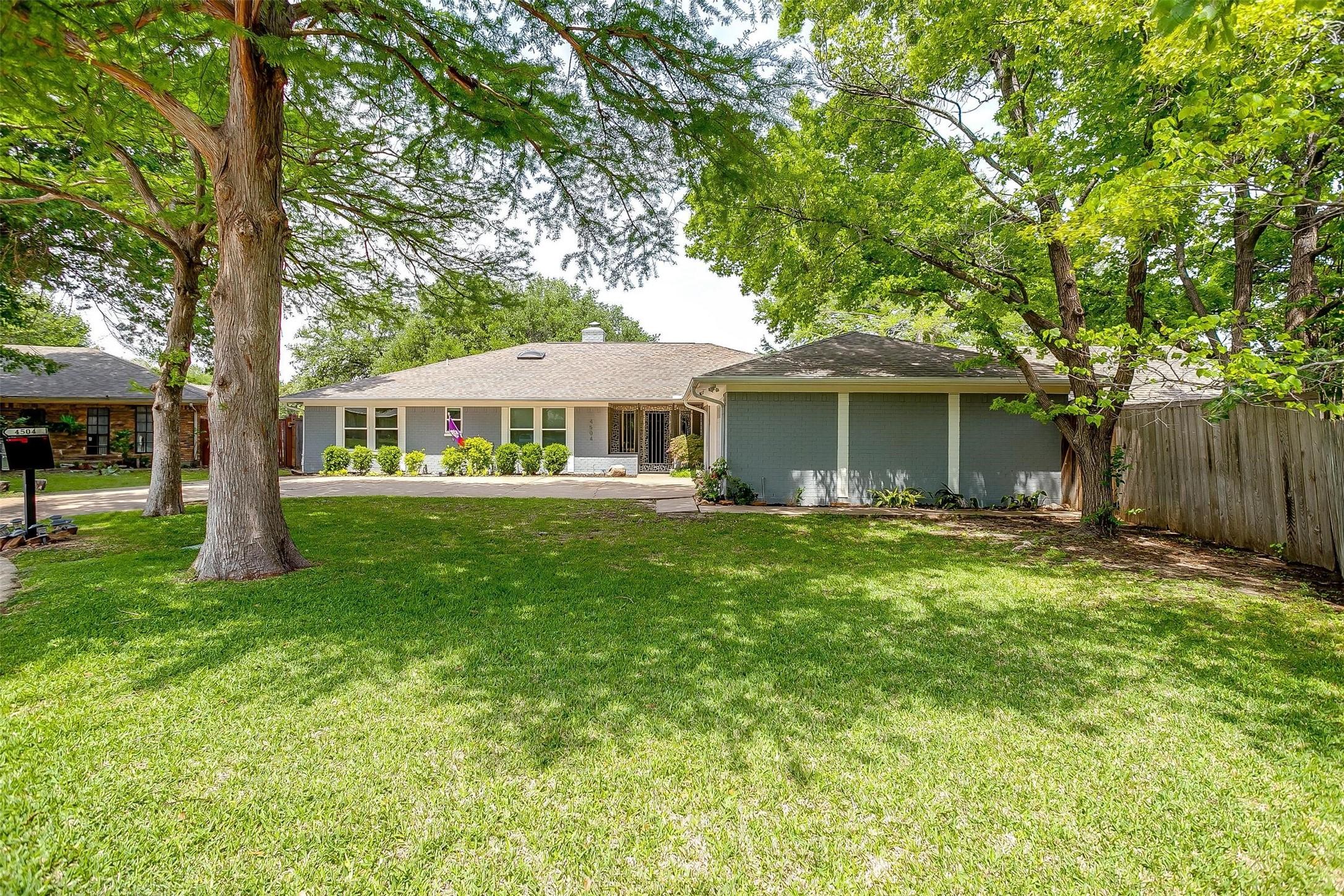Mill Pond Ct, Fort Worth, TX 76133