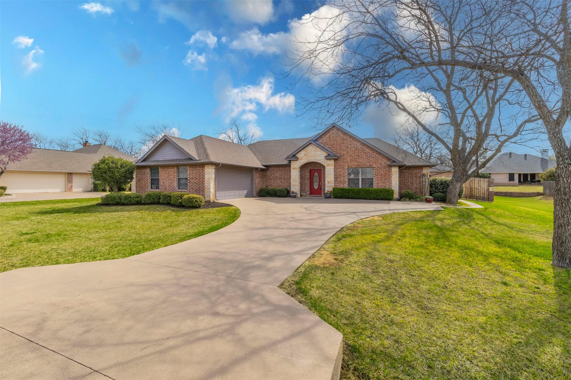 Hickory Hill Dr, Granbury, TX 76049