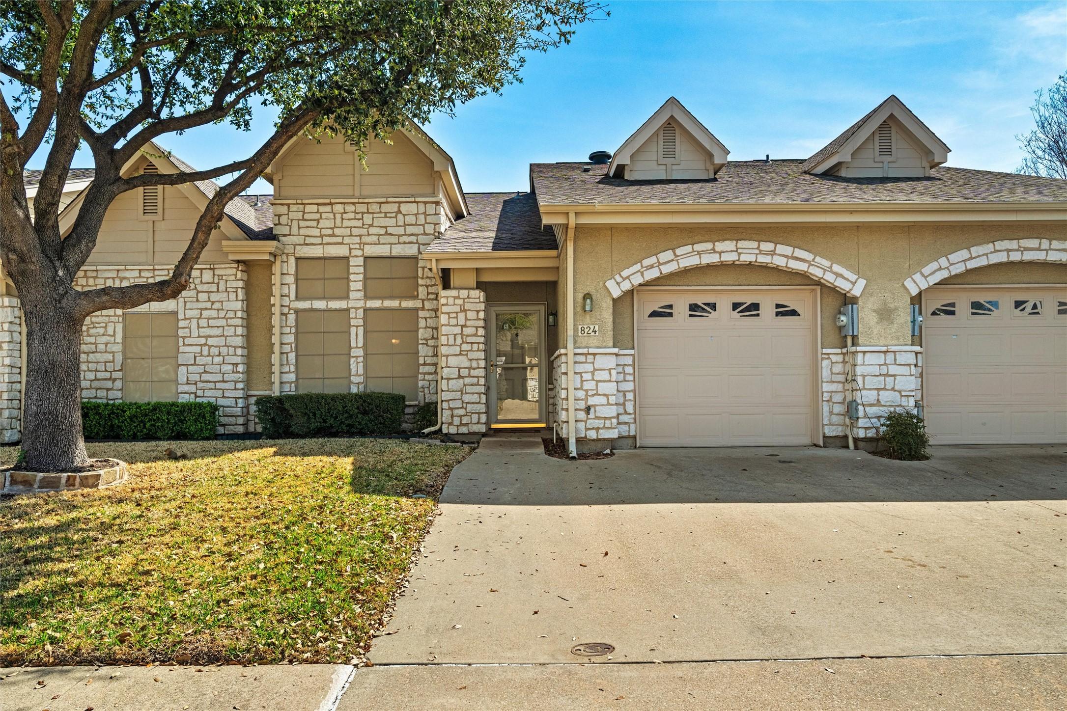 Earhart Ave, Grand Prairie, TX 75051