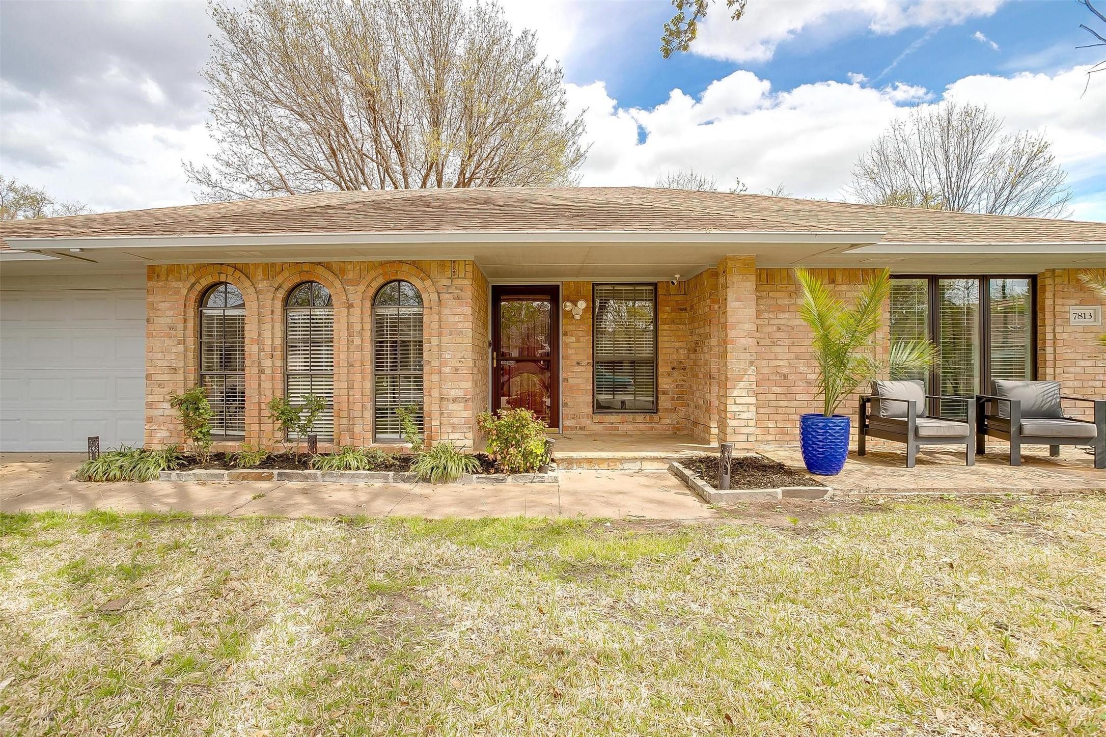 Silveridge Dr, Fort Worth, TX 76133