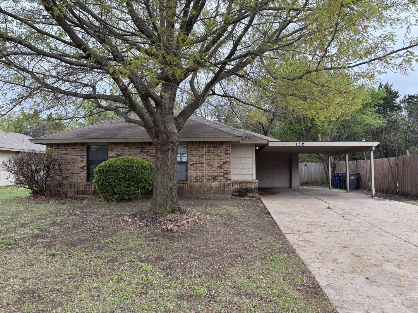 London Ln, Glenn Heights, TX 75154