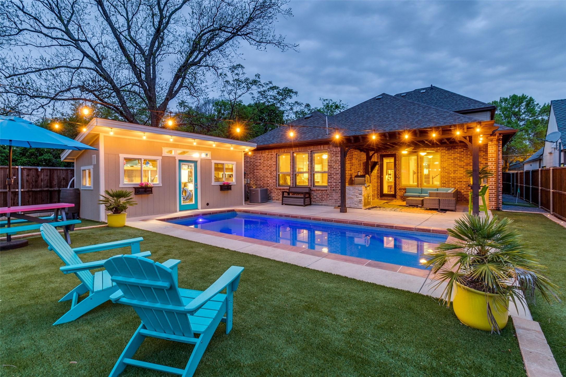 Trammel Dr, Dallas, TX 75214