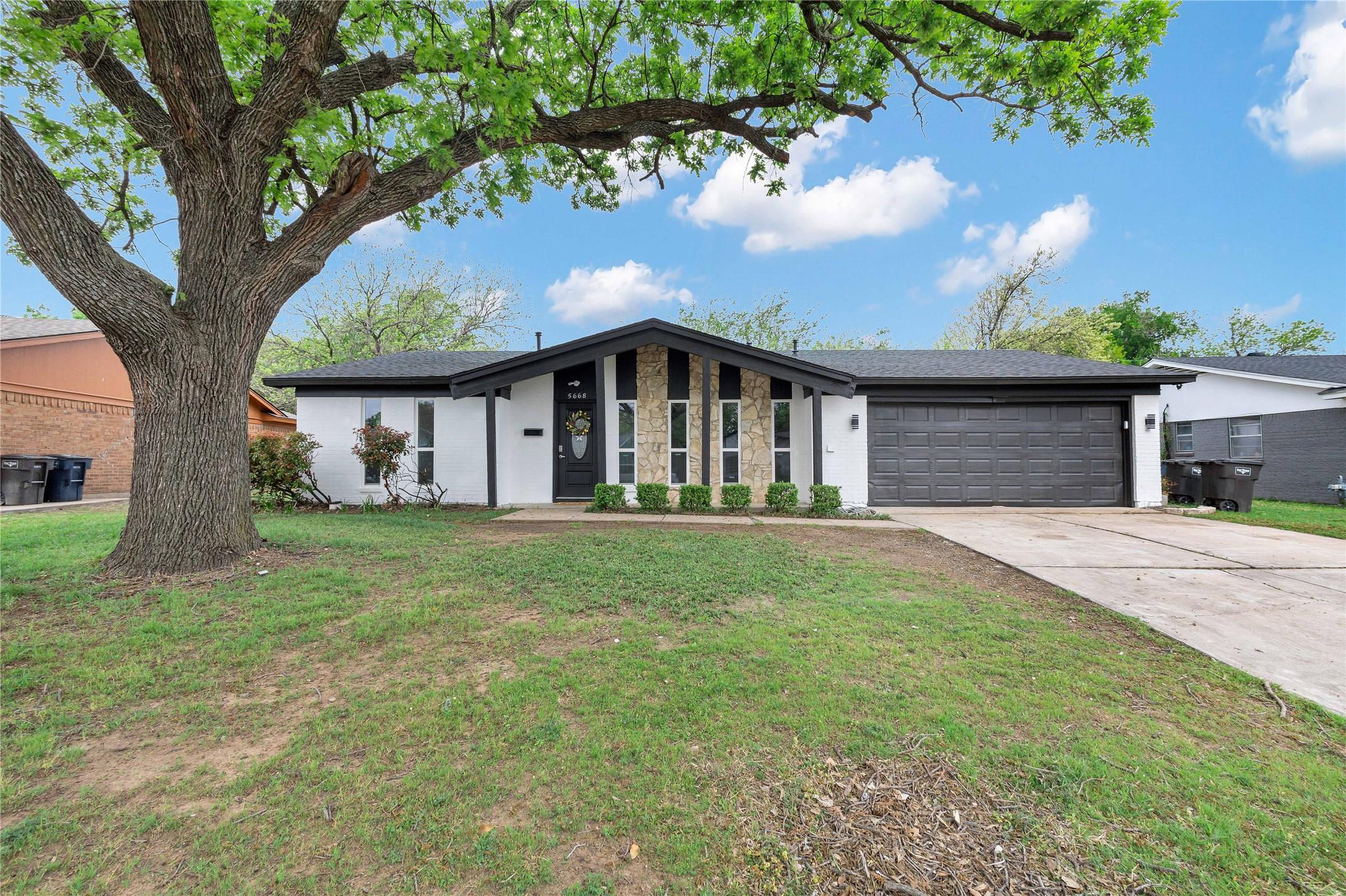Comer Dr, Fort Worth, TX 76134
