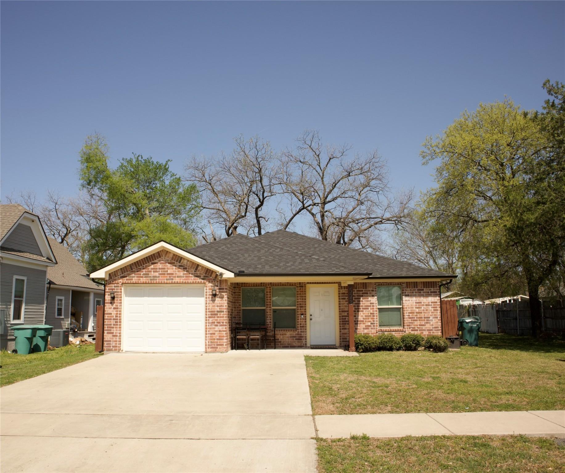 E Evergreen St, Sherman, TX 75090