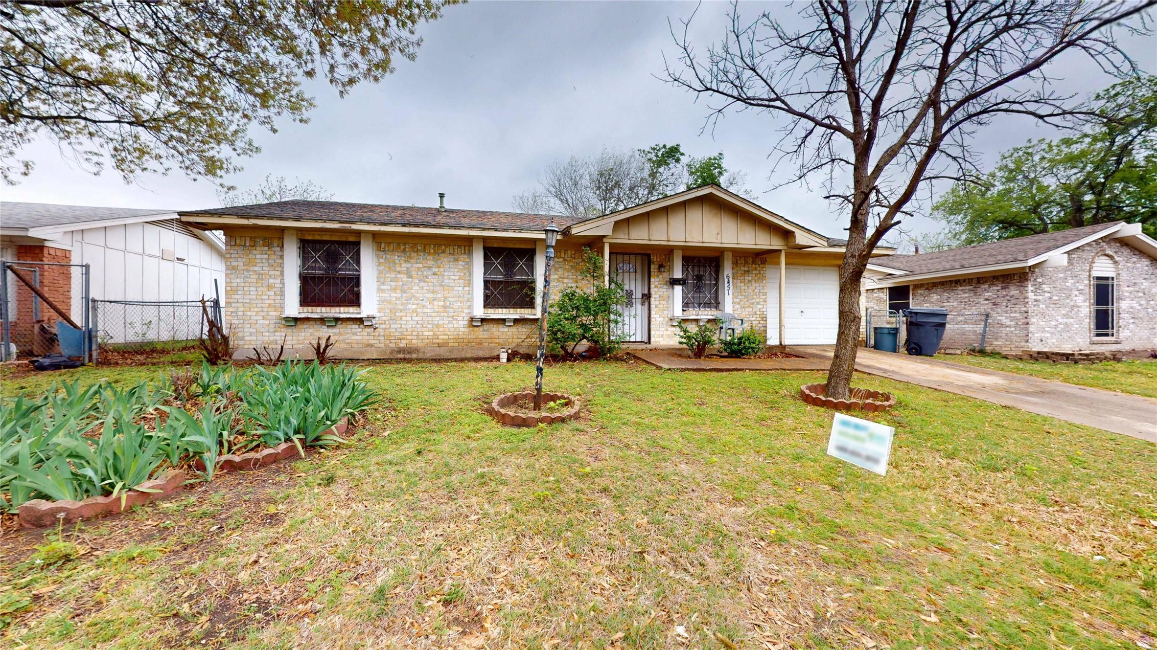 Leaning Oaks St, Dallas, TX 75241