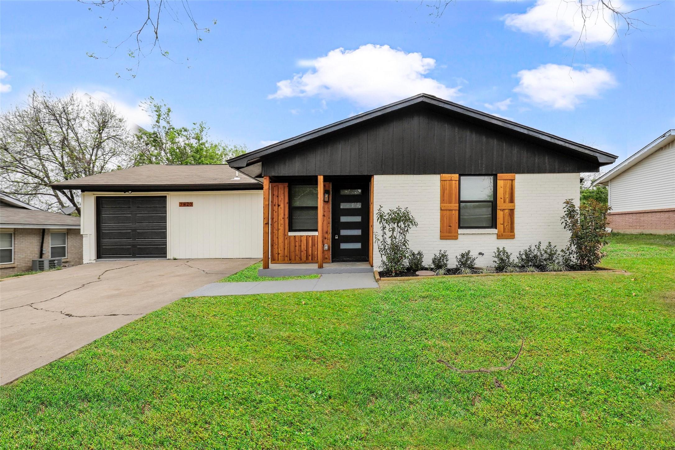 Gaston Ave, Fort Worth, TX 76116