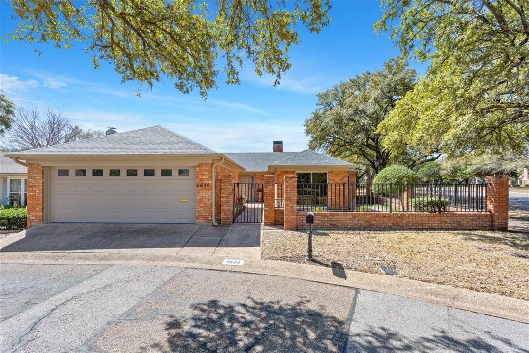 Westchester Dr, Waco, TX 76710