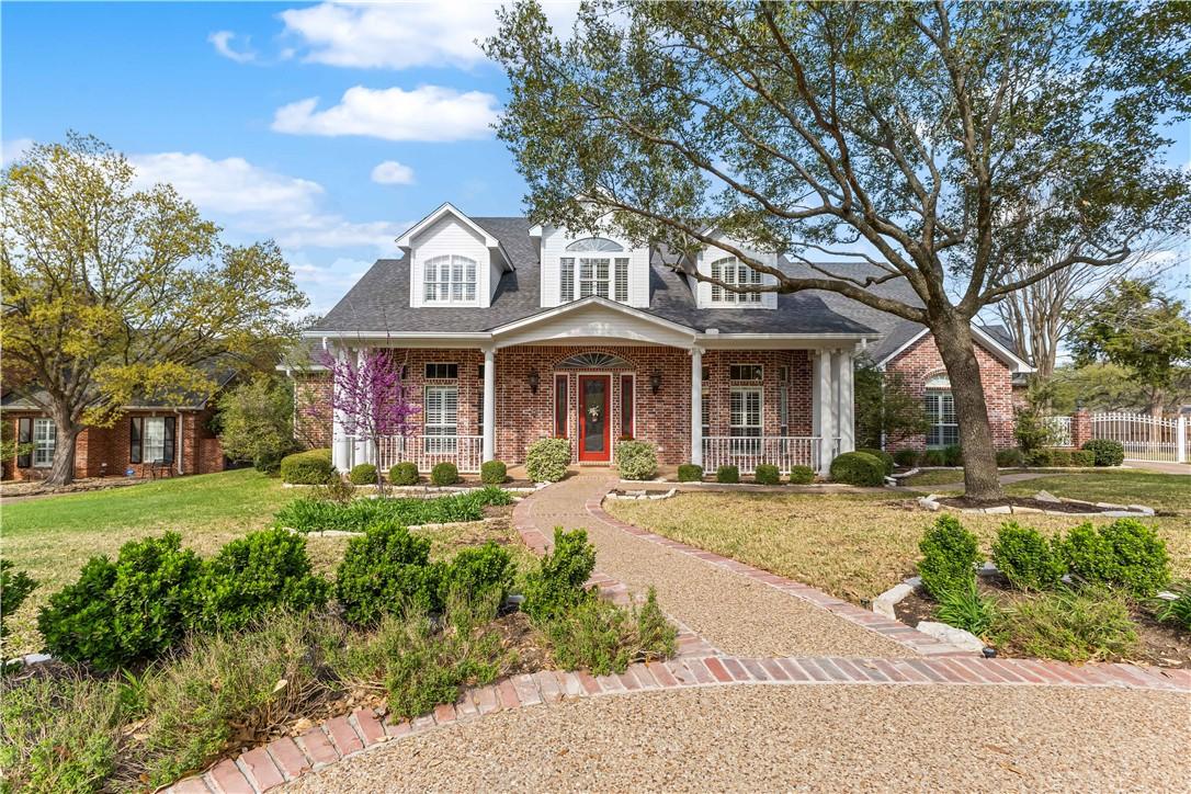 Forest Oaks Cir, Woodway, TX 76712