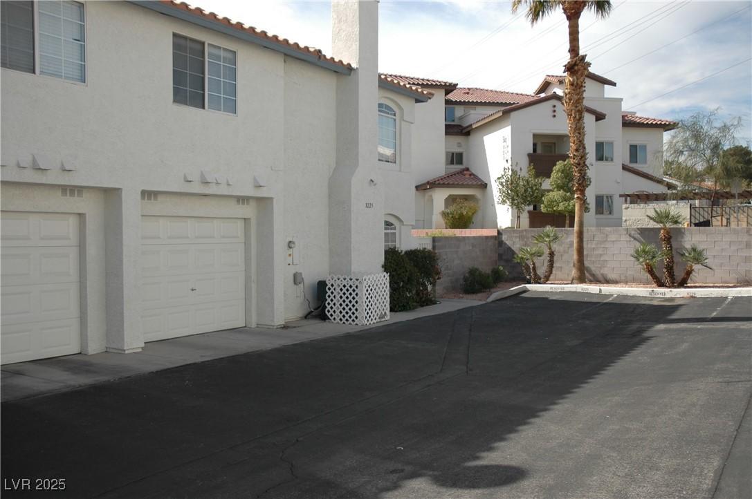 Belle Star Ct, Las Vegas, NV 89145
