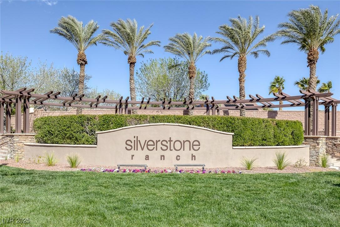 Deering Bay Dr, Las Vegas, NV 89131