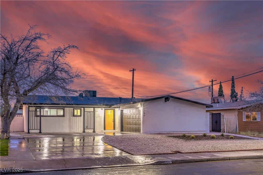 Doe Ave, Las Vegas, NV 89146