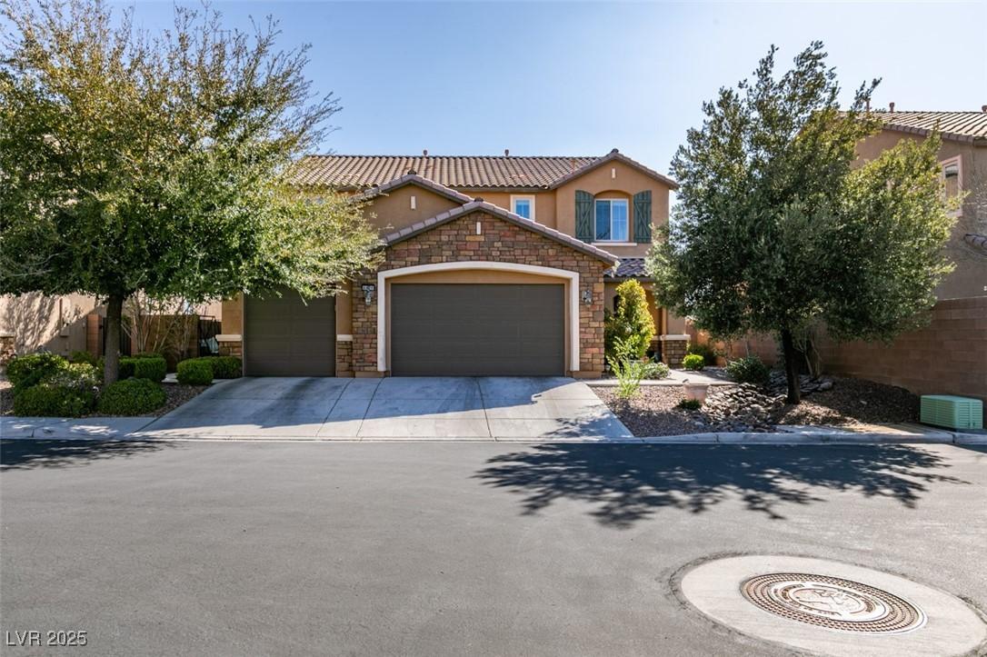 Crest Estates St, Las Vegas, NV 89131