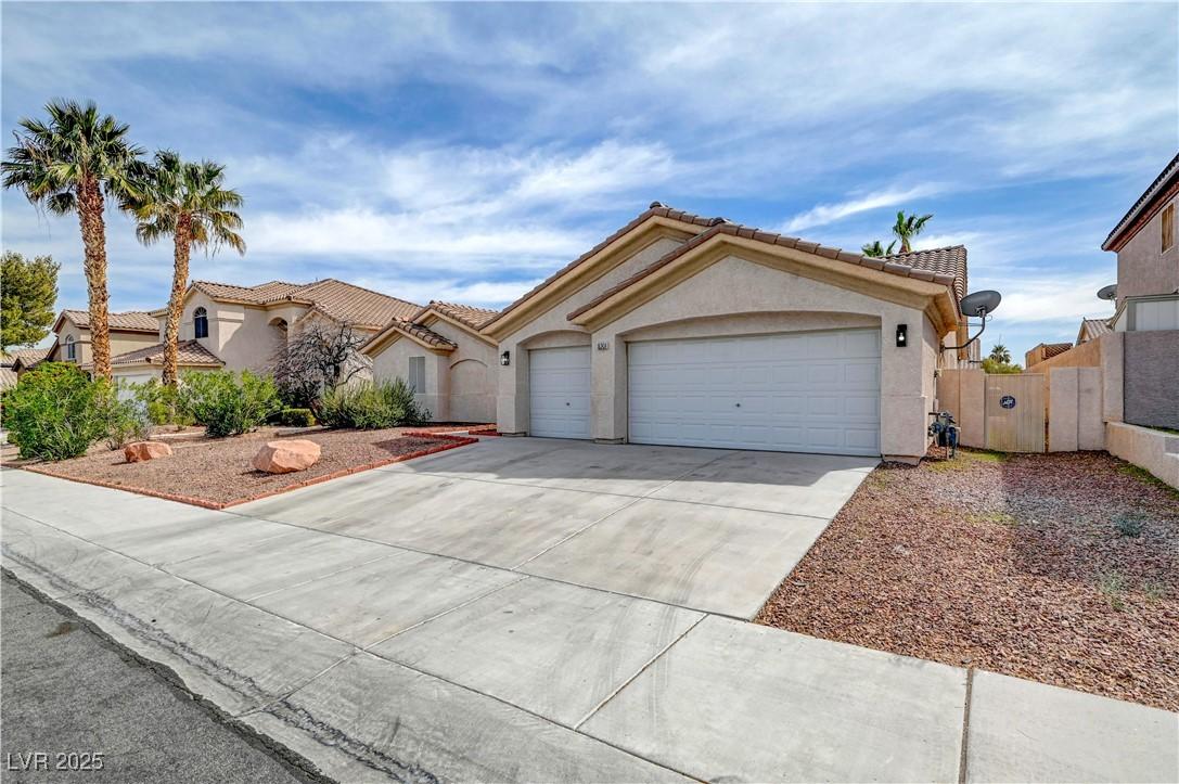 Shad Bush Ave, Las Vegas, NV 89149