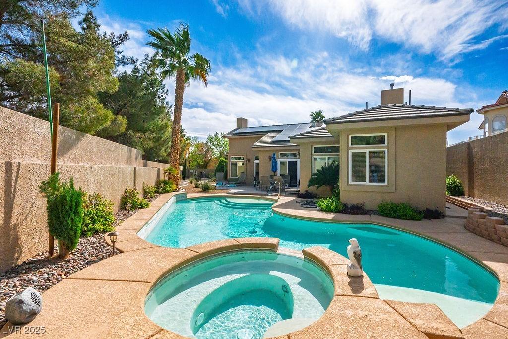 Sheri Lyn Ct, Las Vegas, NV 89121