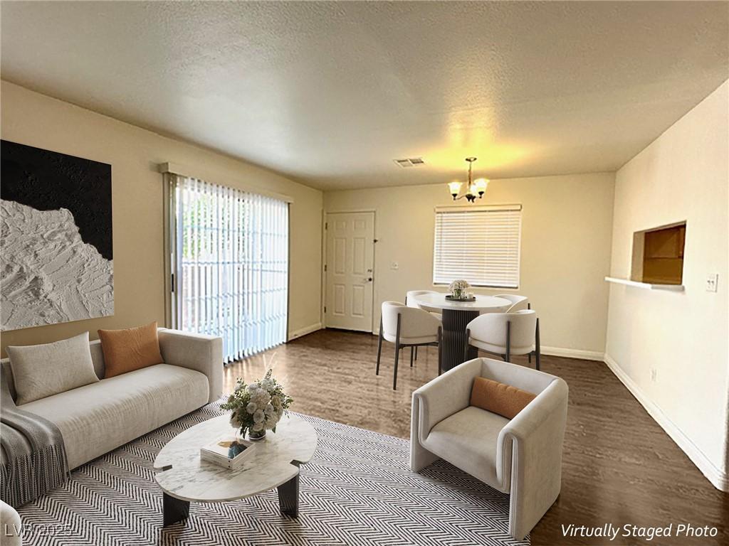 Hanging Tree Ln, Las Vegas, NV 89118