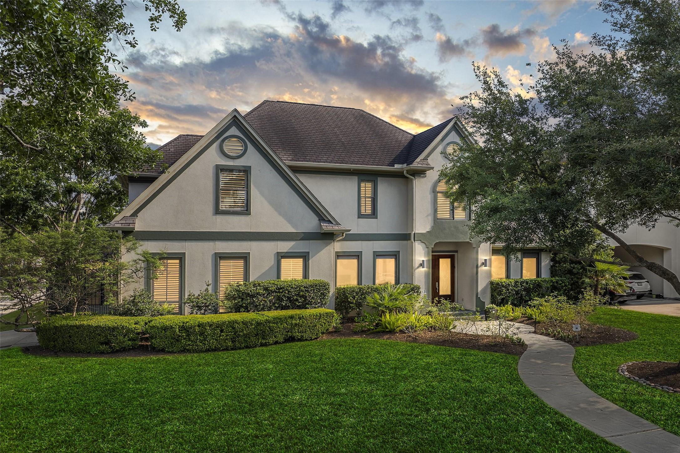 Braeburn Dr, Bellaire, TX 77401