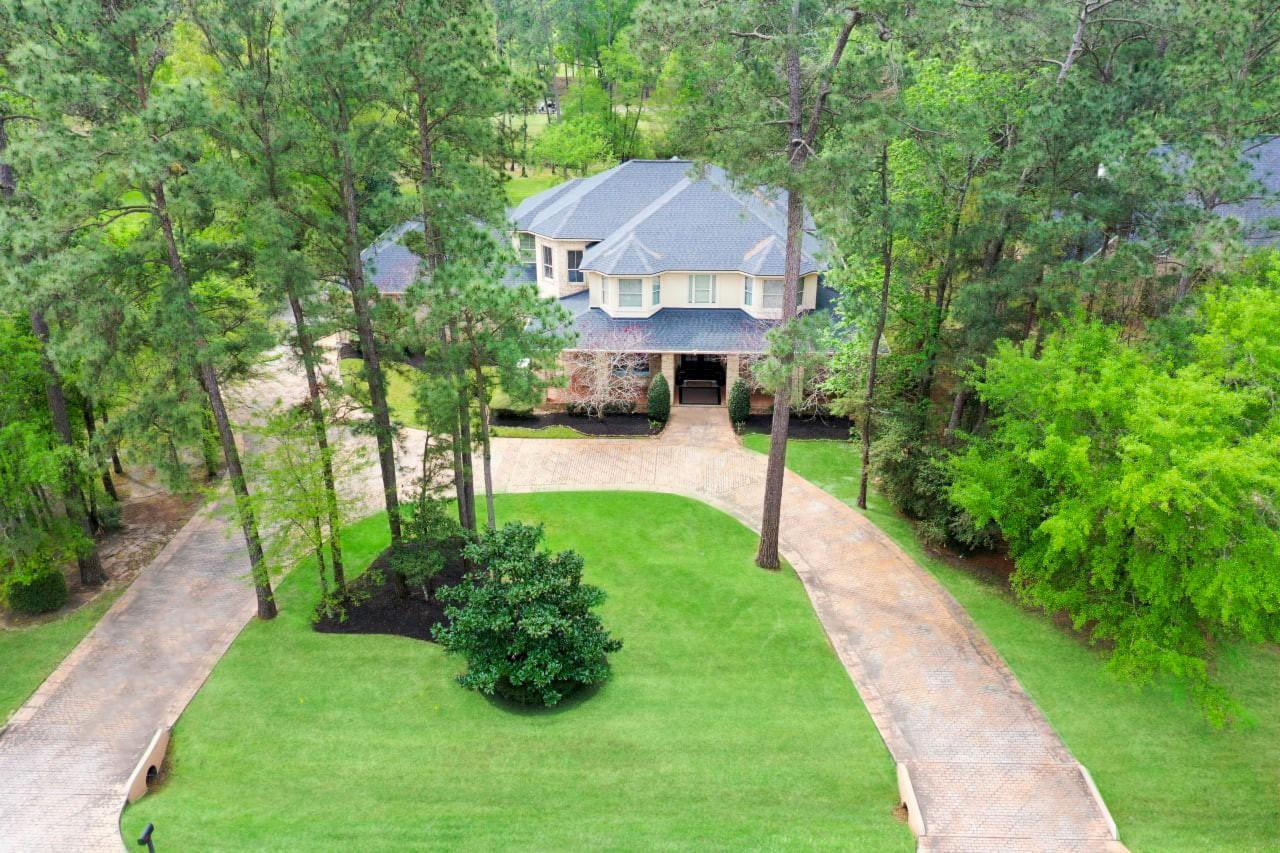 Clubhouse Cir, Magnolia, TX 77354