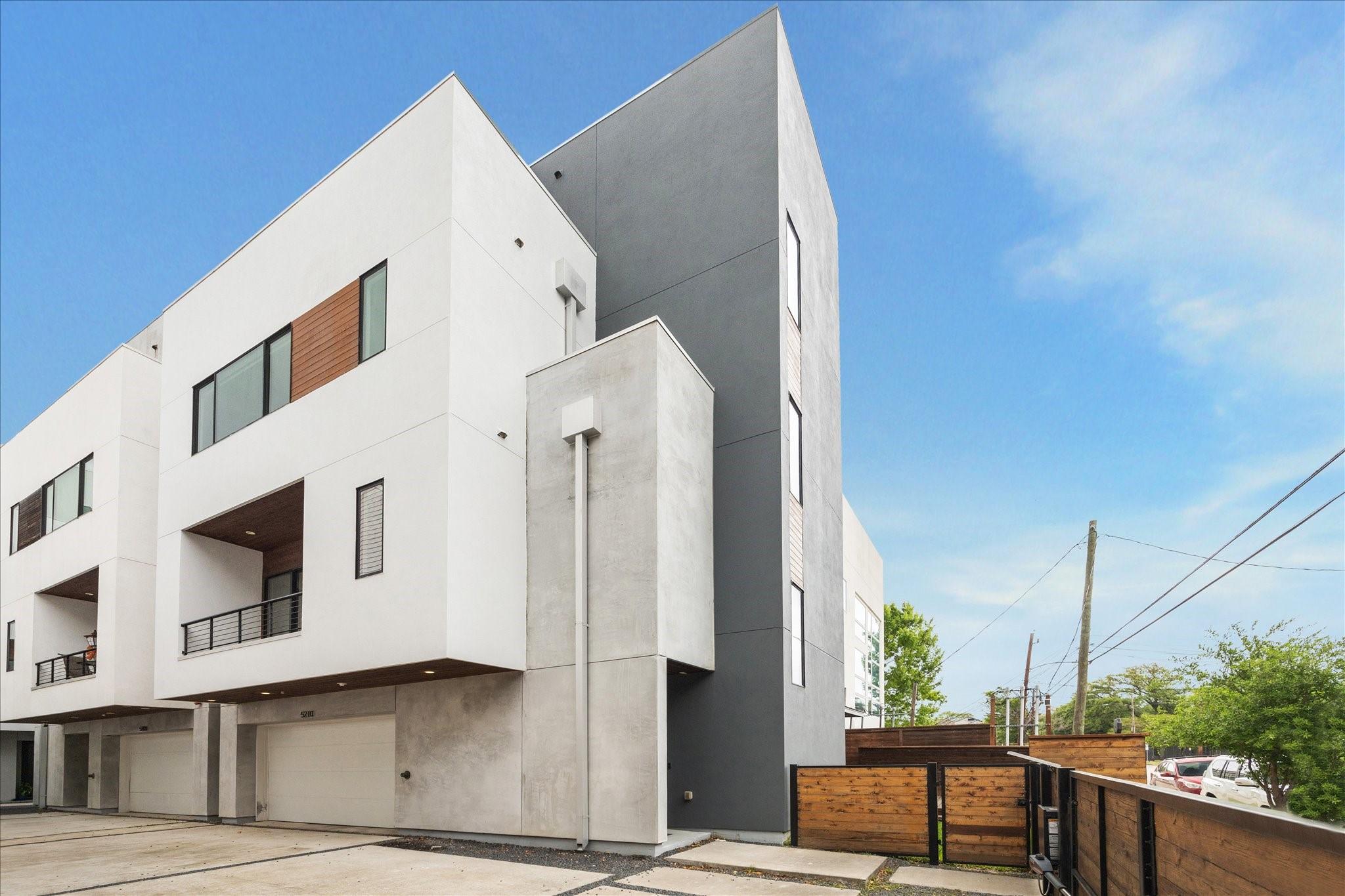 La Branch St, Houston, TX 77004