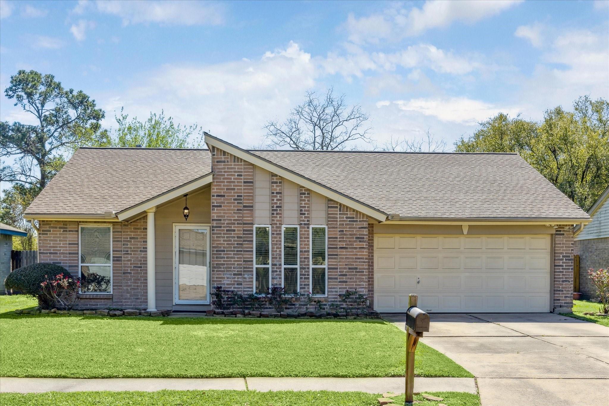 Western Trail Dr, Houston, TX 77040