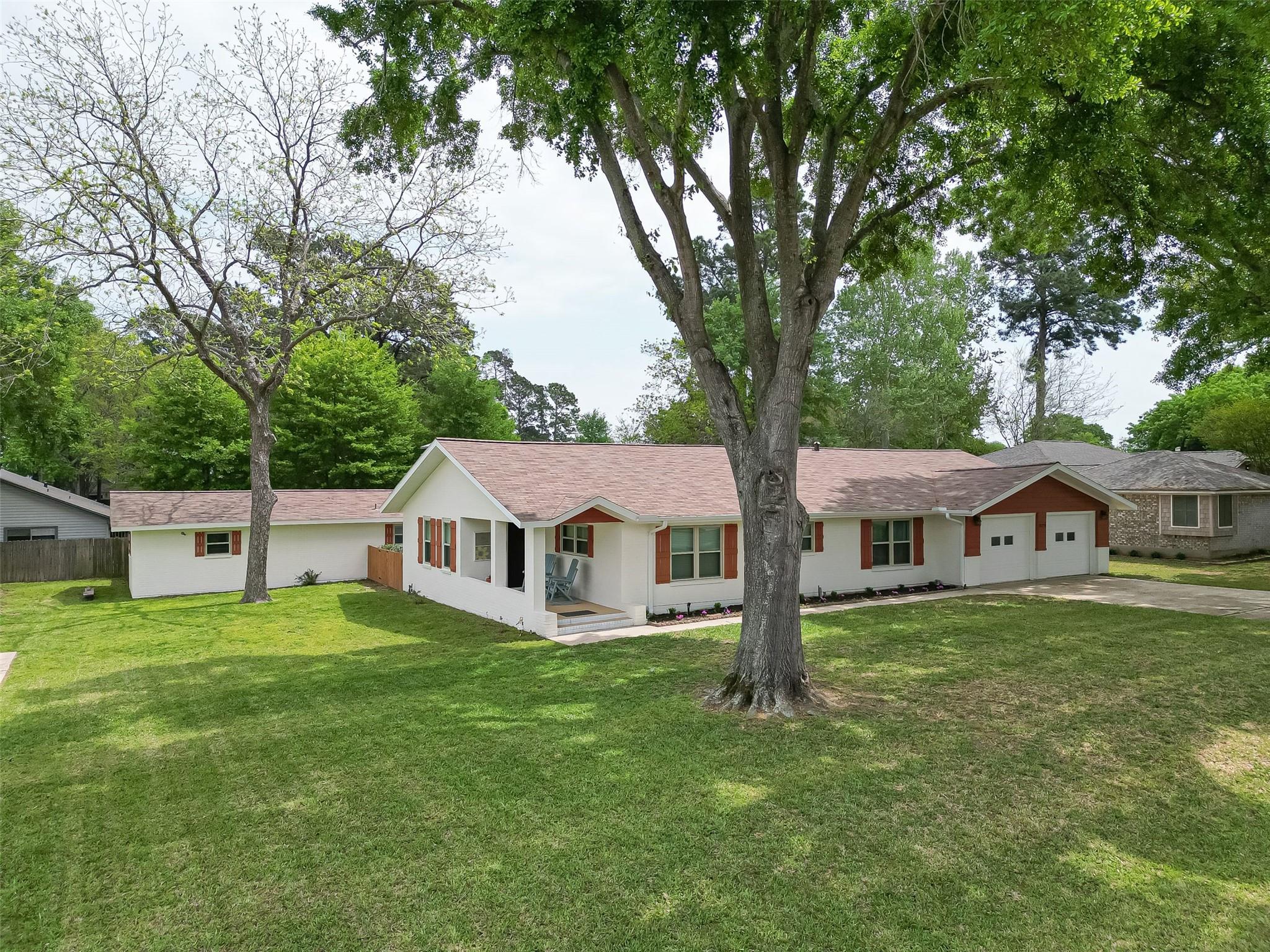 Aloha Ln, Montgomery, TX 77356