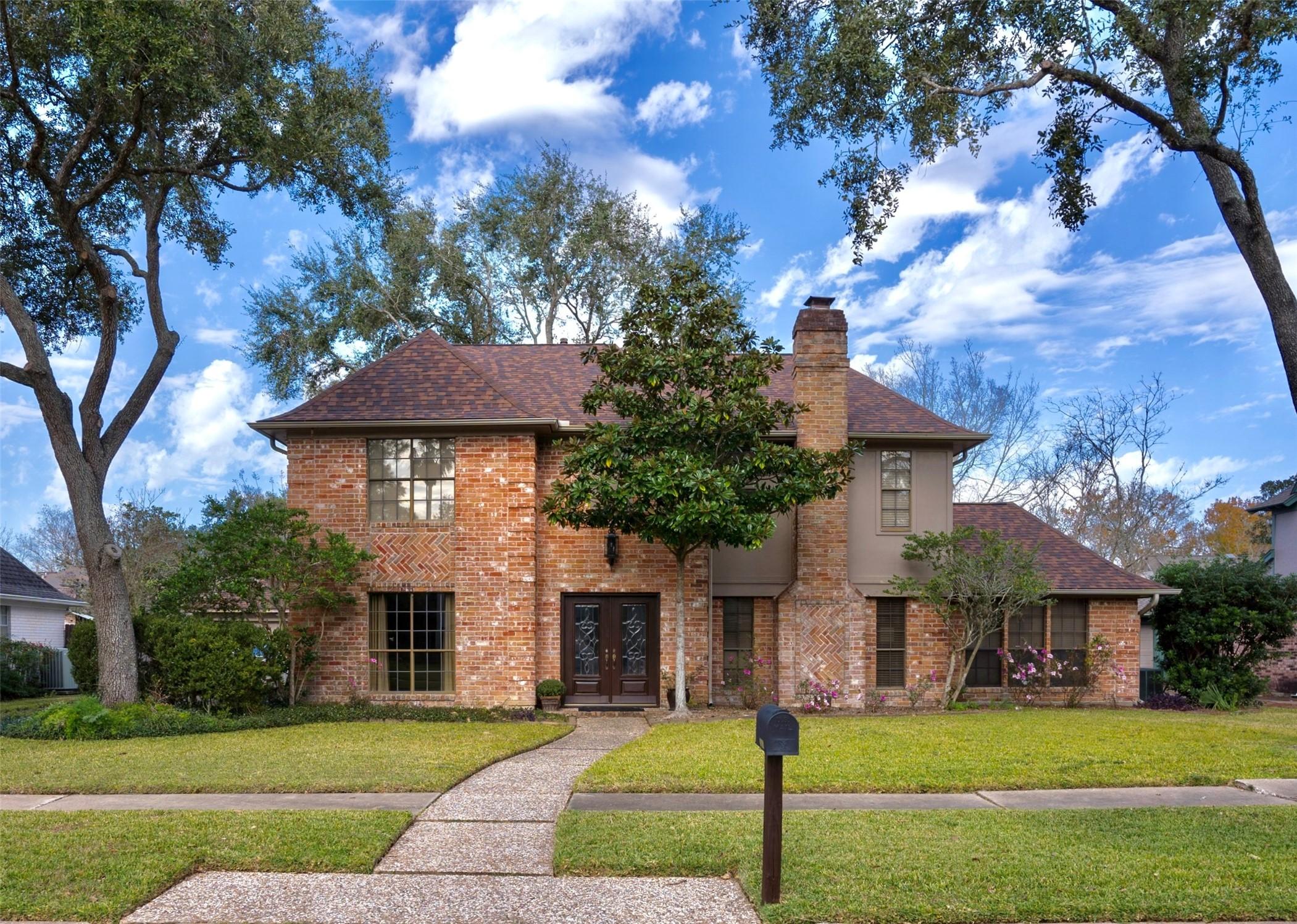 Laurelfield Dr, Houston, TX 77059